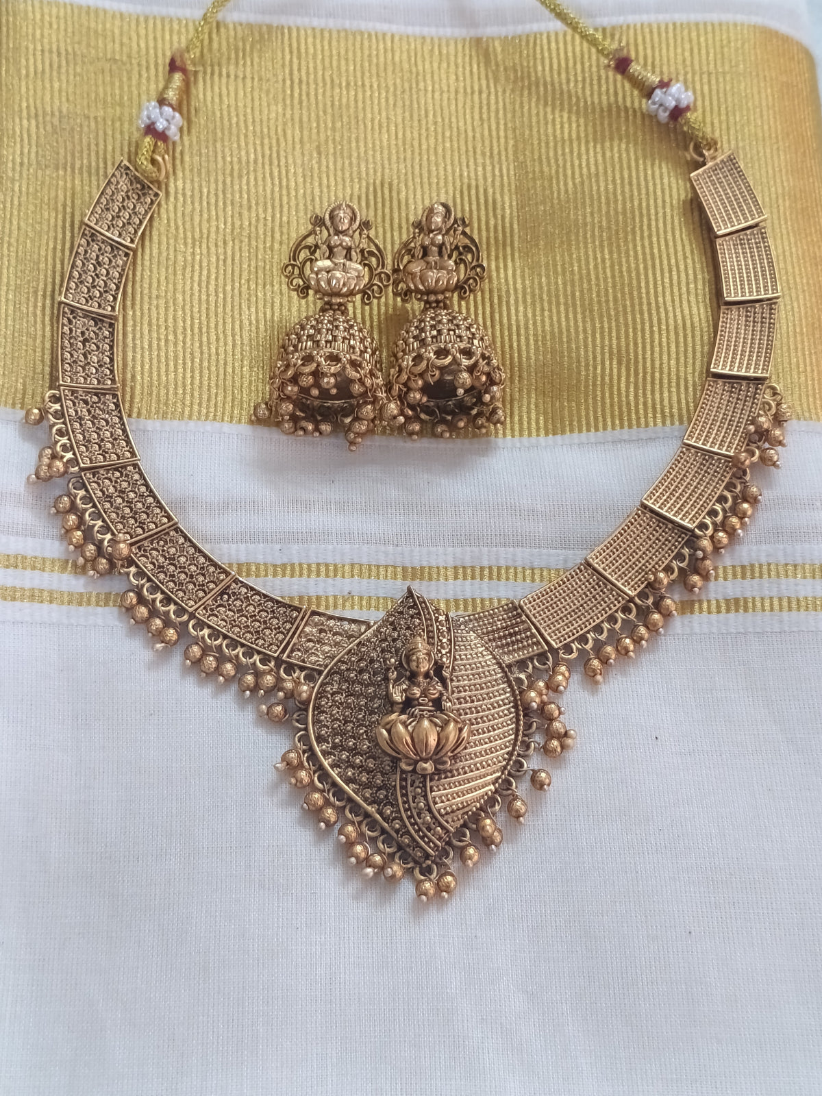 Matte Finish Lakshmi Necklace Set V226
