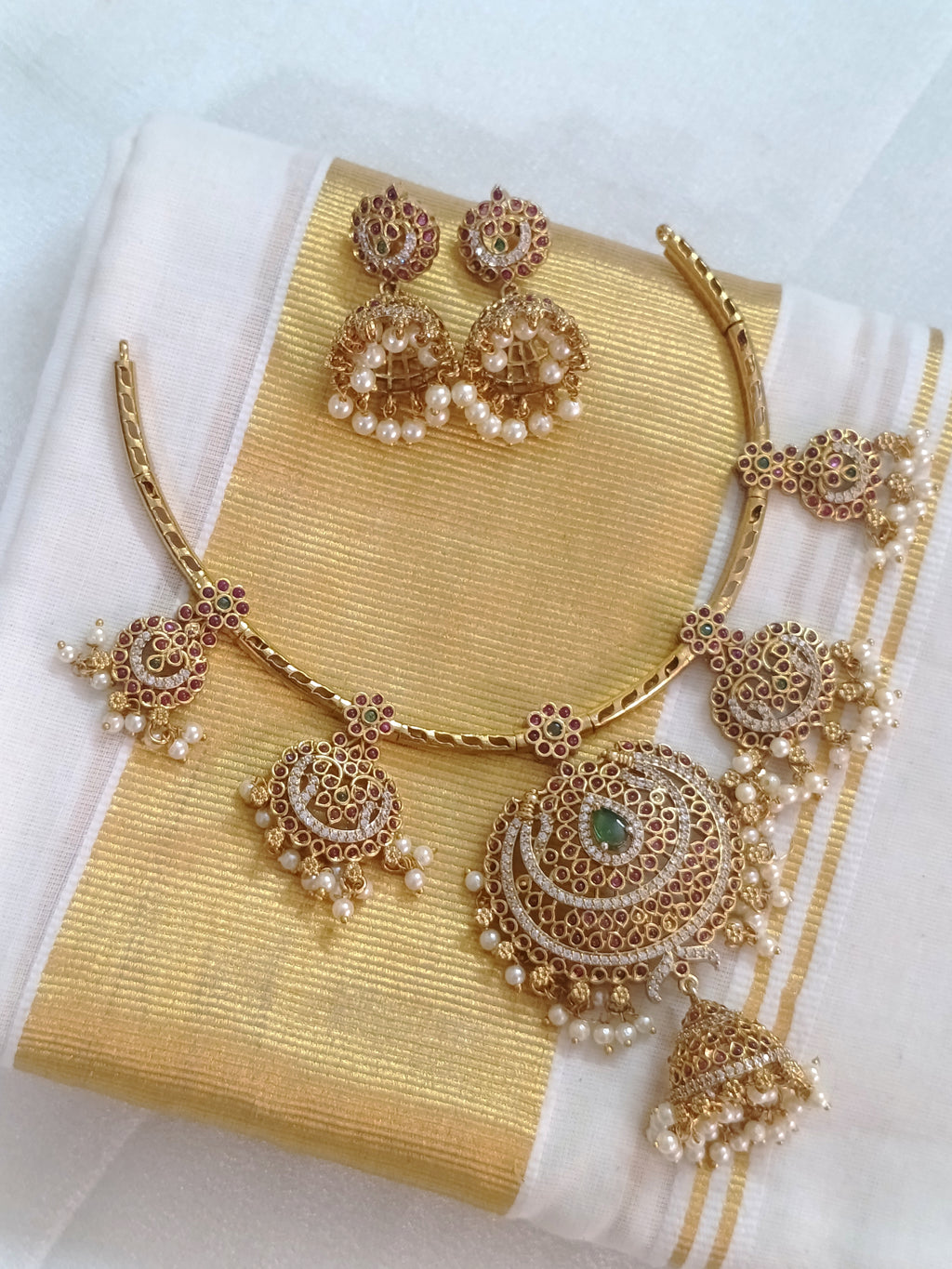 AD Hasli Necklace Set V218