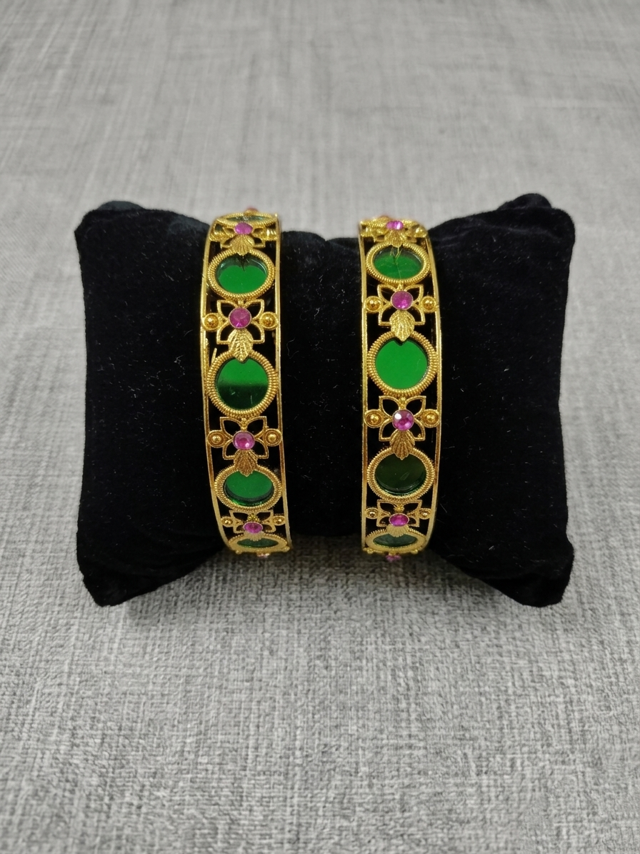 Traditional Palakka Round Broad Bangles of 2
