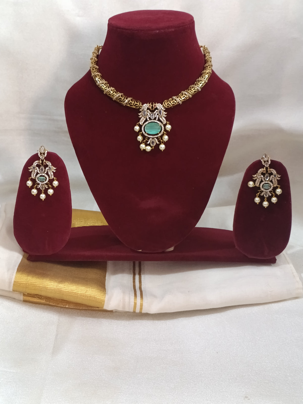 AD Hasli Necklace Set V239