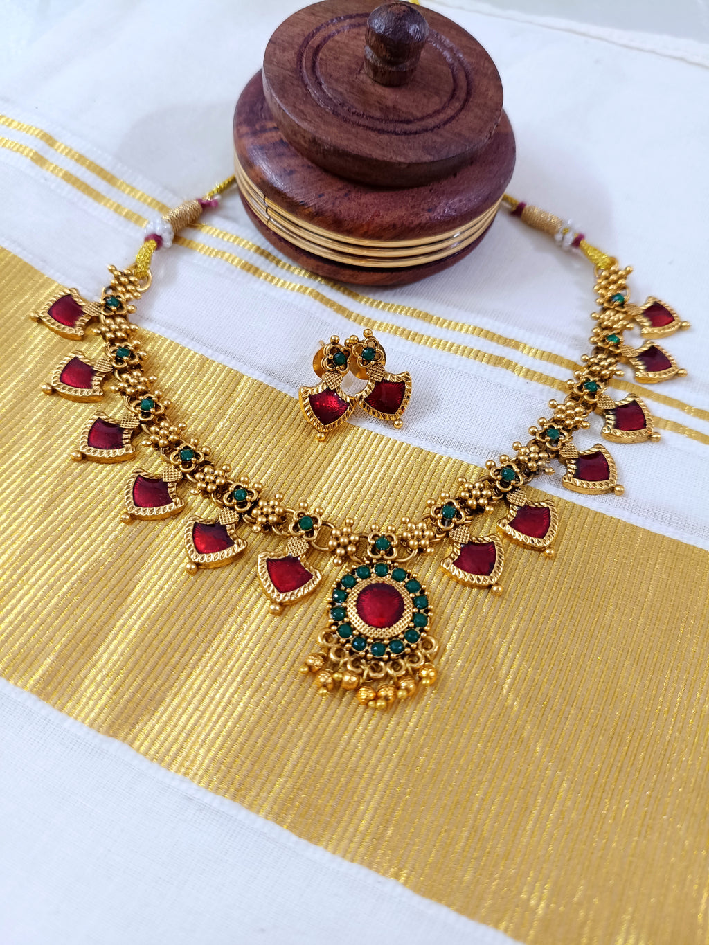 Low Budget Palakka Necklace Set