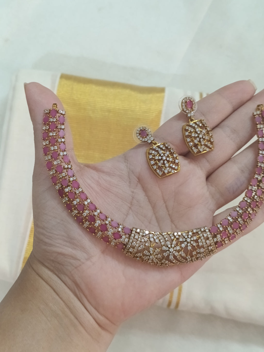 AD Hasli Necklace Set V219