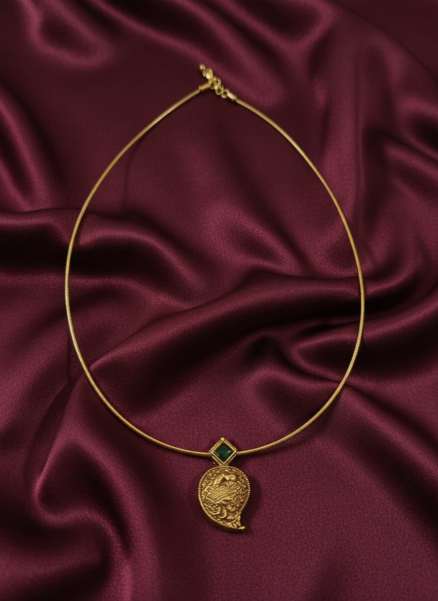 Matte Finish Mango Pendant Necklace Set