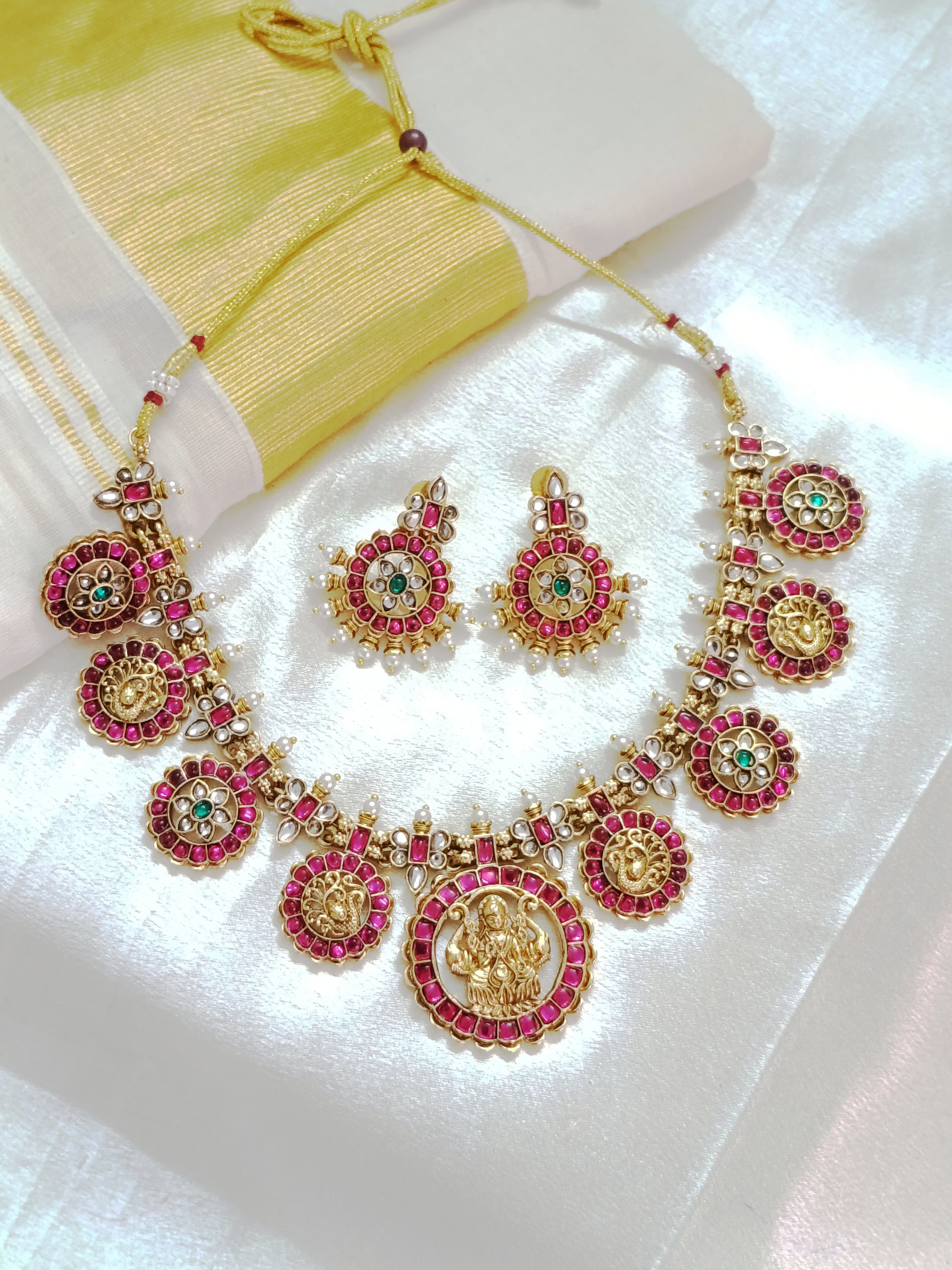 Kemp Stone Lakshmi Necklace Set V2