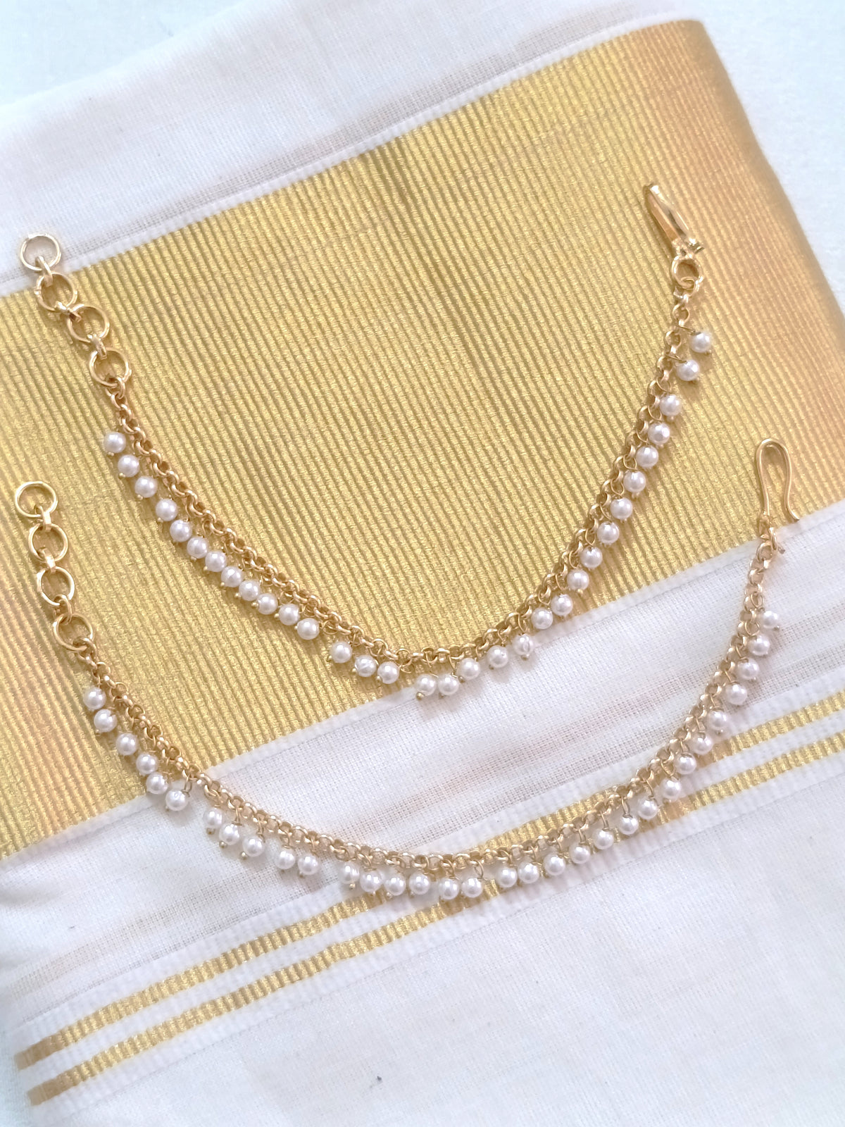 Single Layer Pearl Earchain