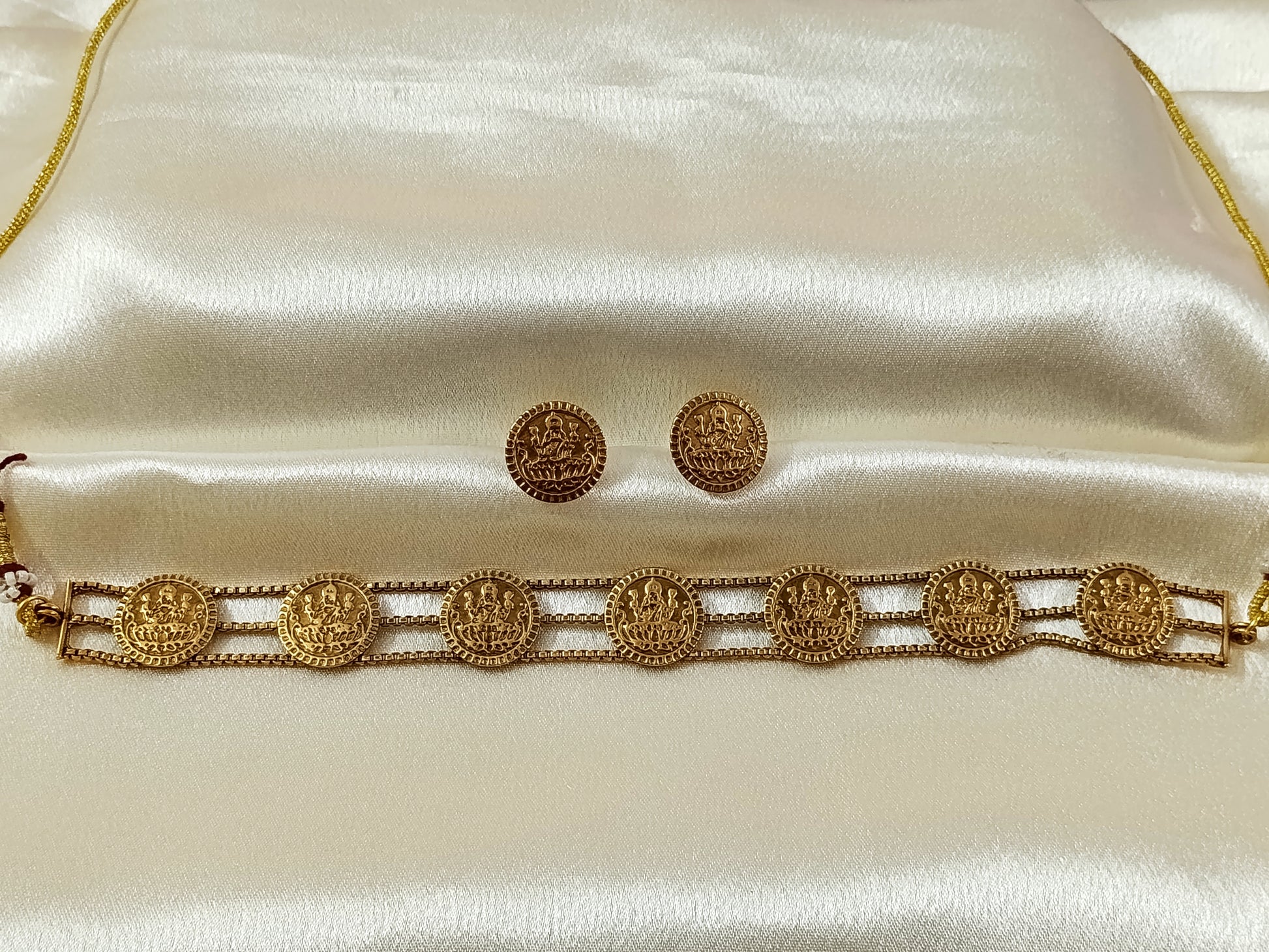 Lakshmi Coin Choker Necklace Set