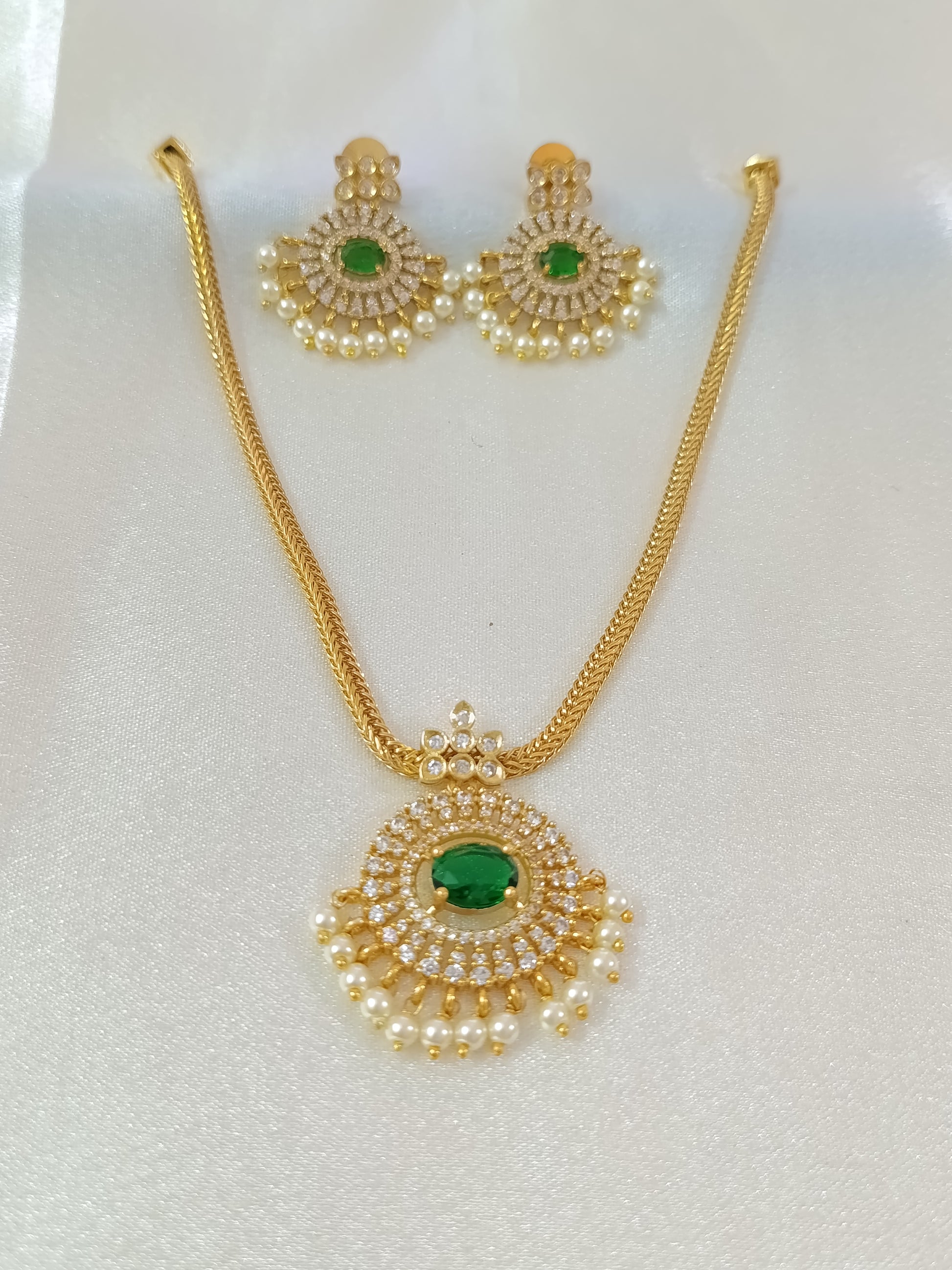 AD Stone Necklace Set V40