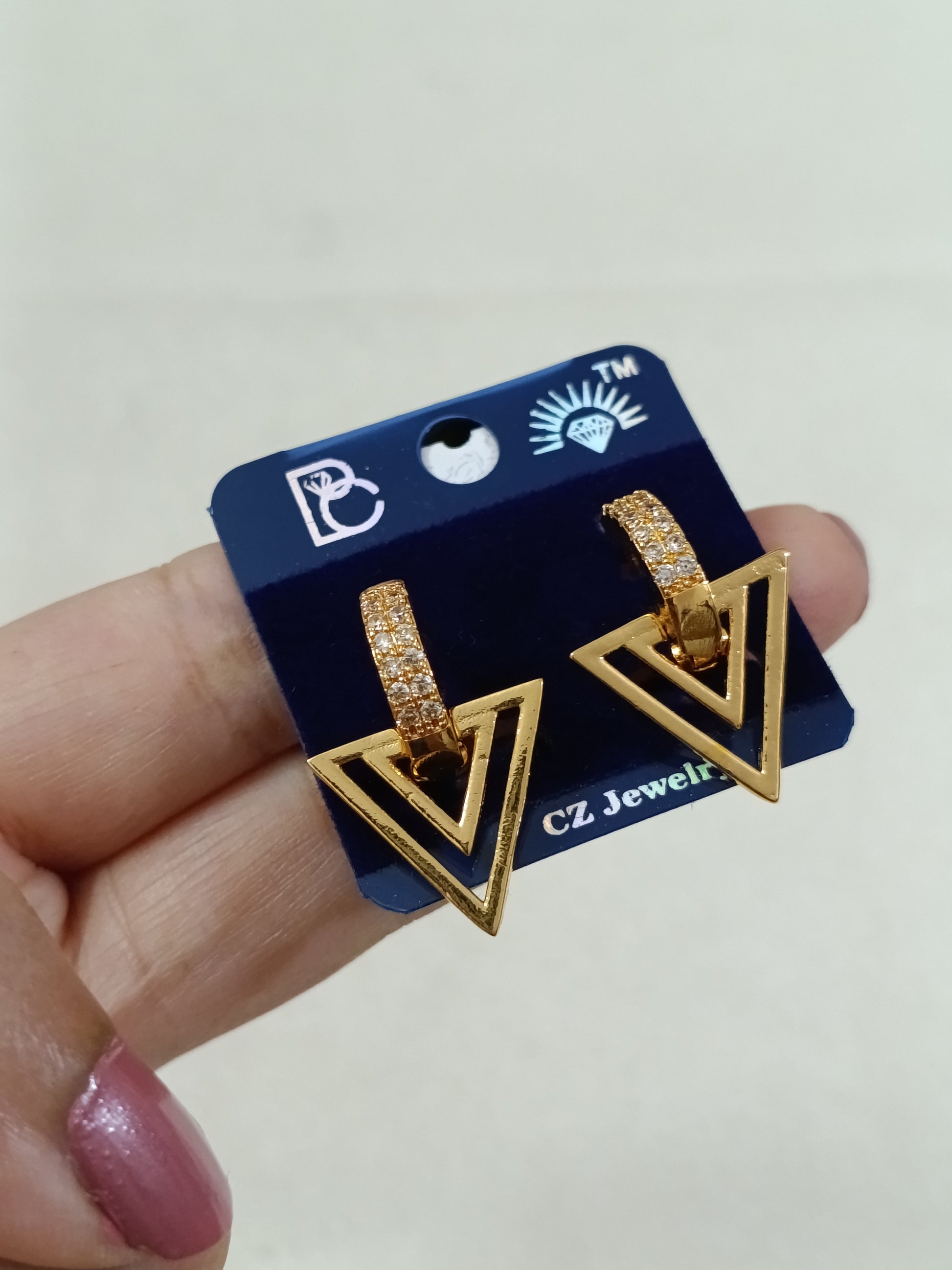 CZ Vertex Dazzling Hoop Earring