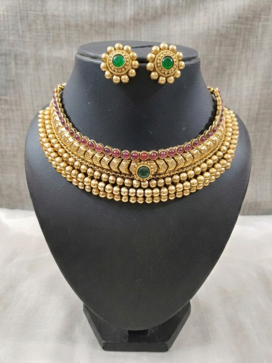 Matte Finish Choker Set V163