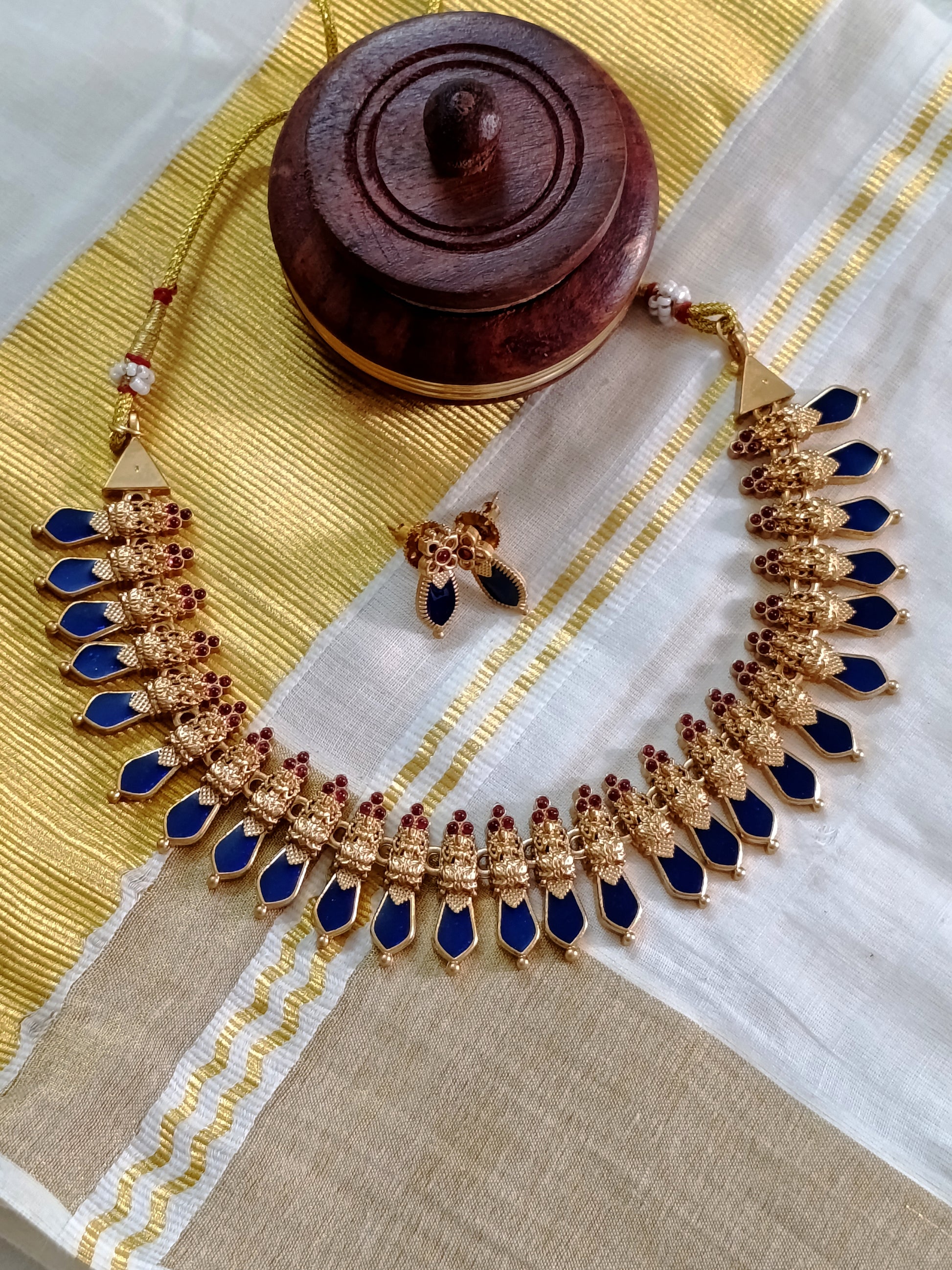 Matte Finish Nagapadam Necklace Set