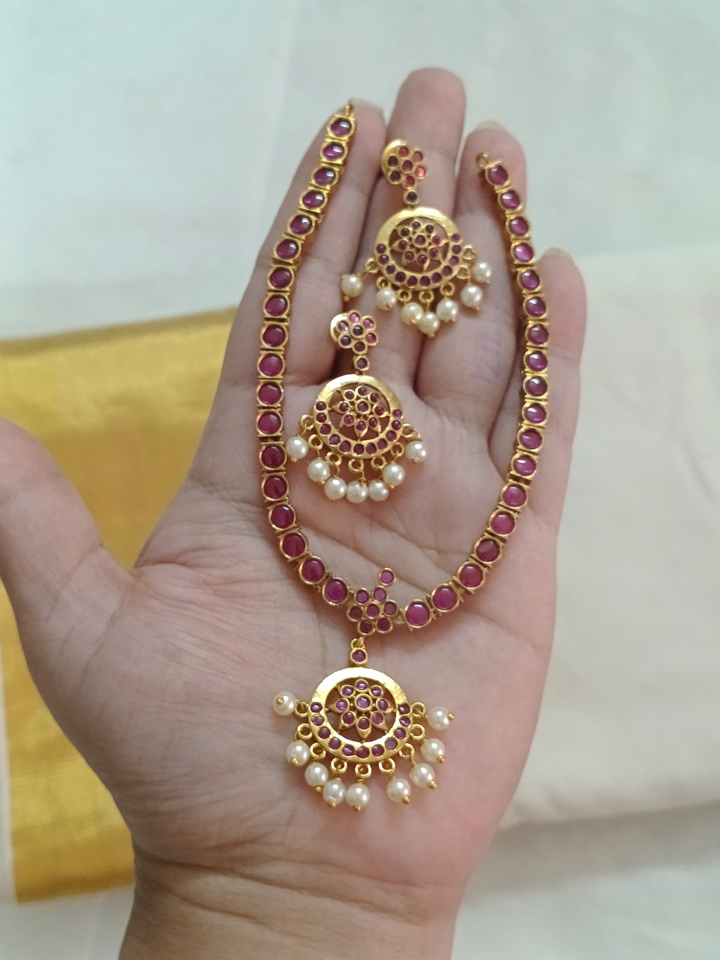 Matte Finish Attigai Necklace Set
