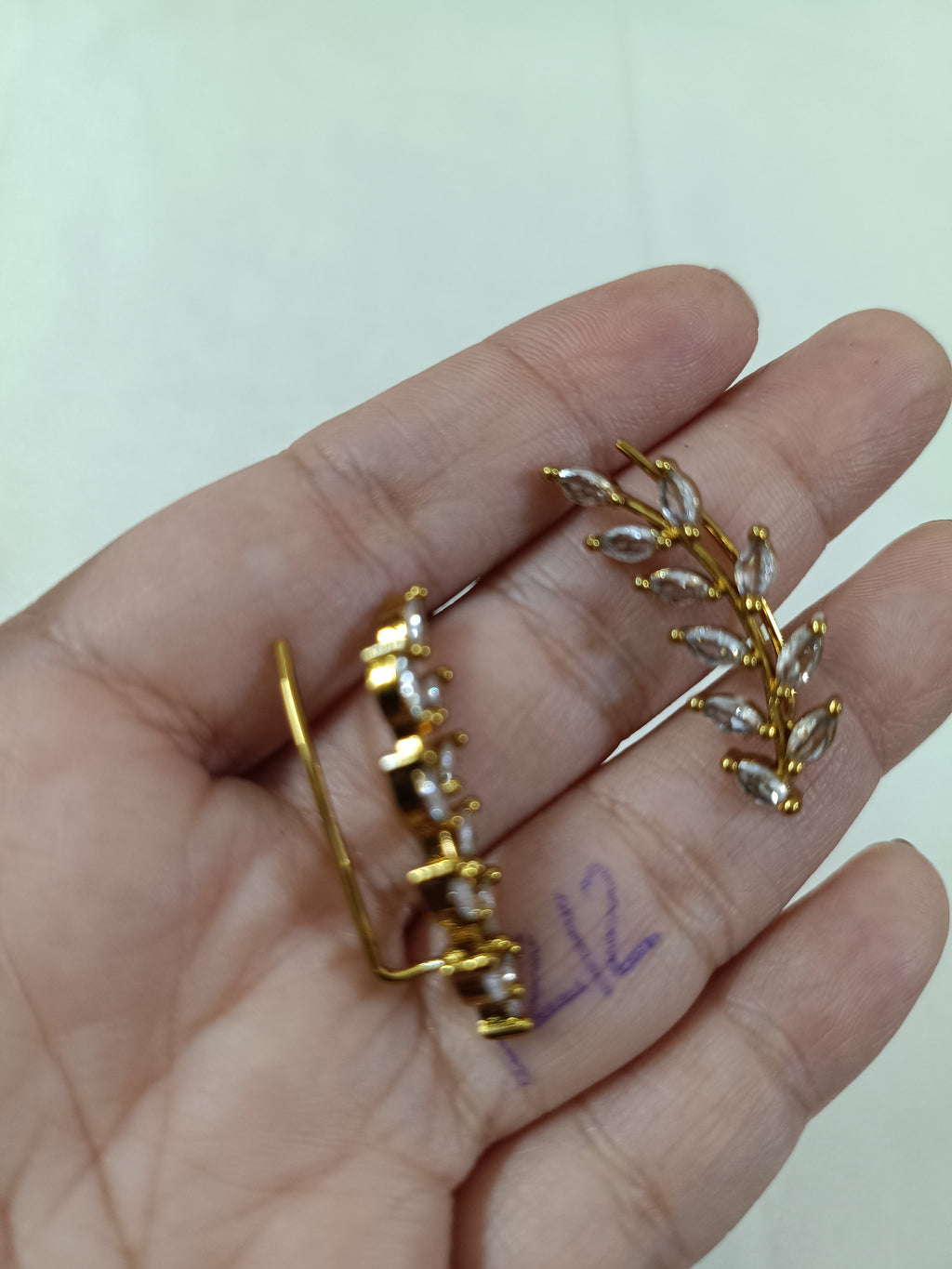 AD Leaf Bluetooth Earring
