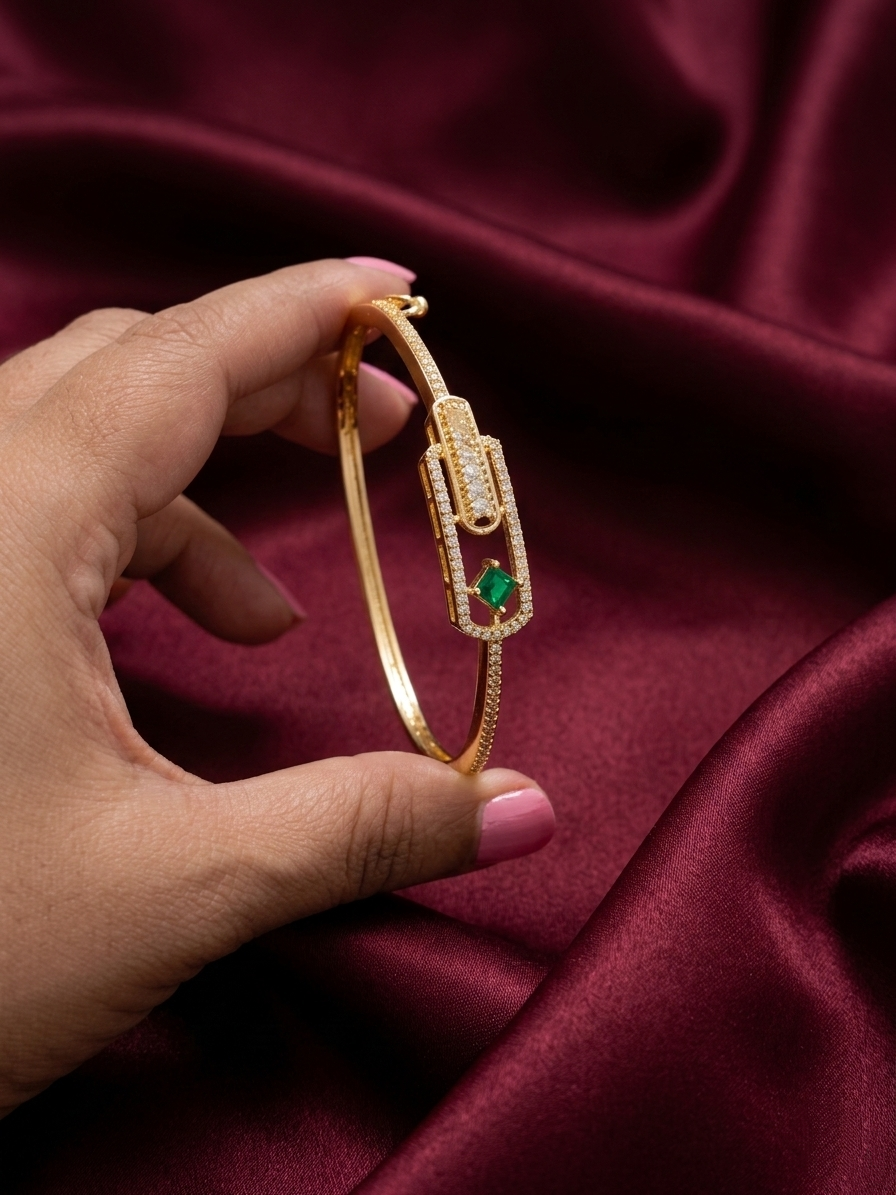 AD Open Bangle V11