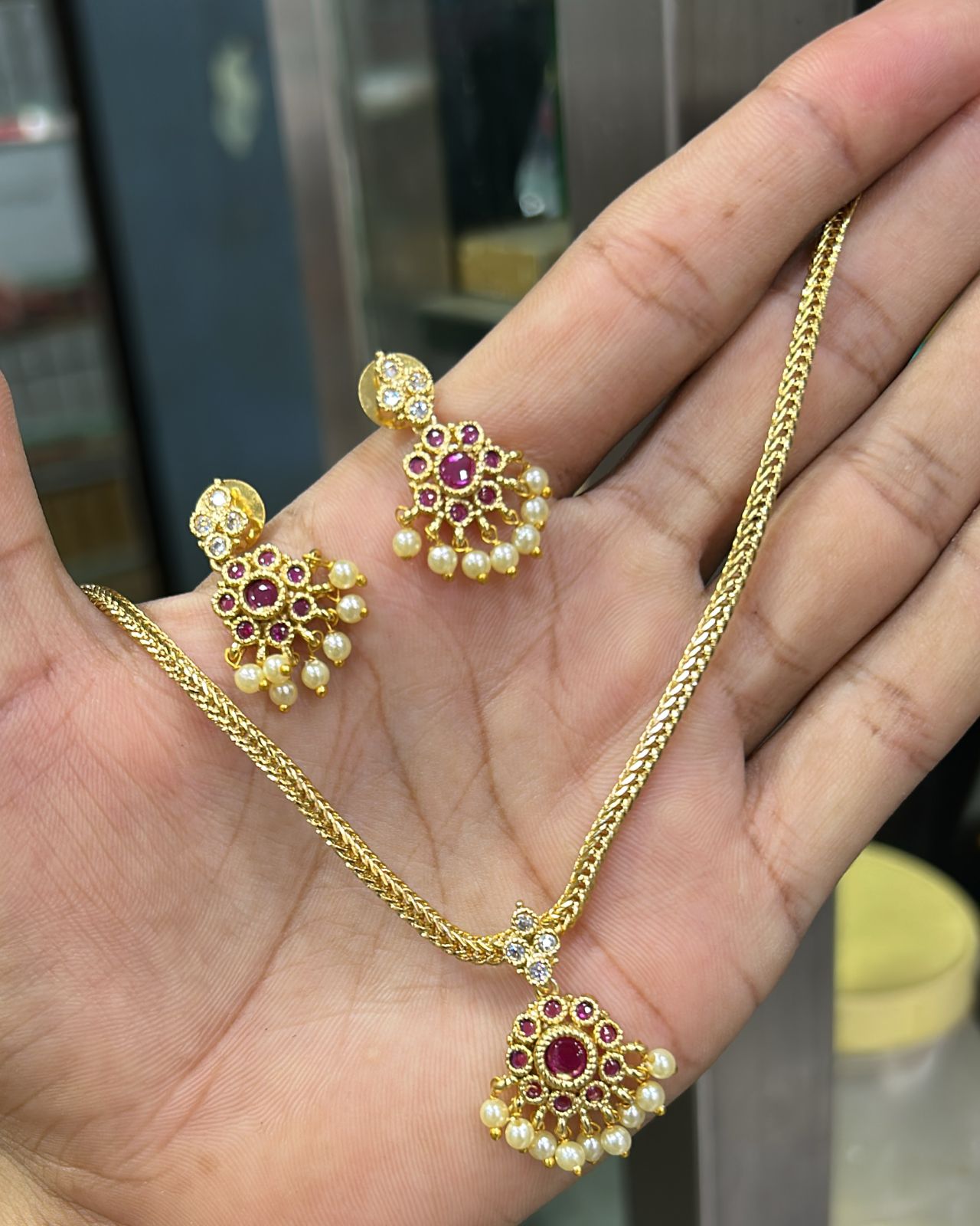 Celebrity Inspired Attigai
