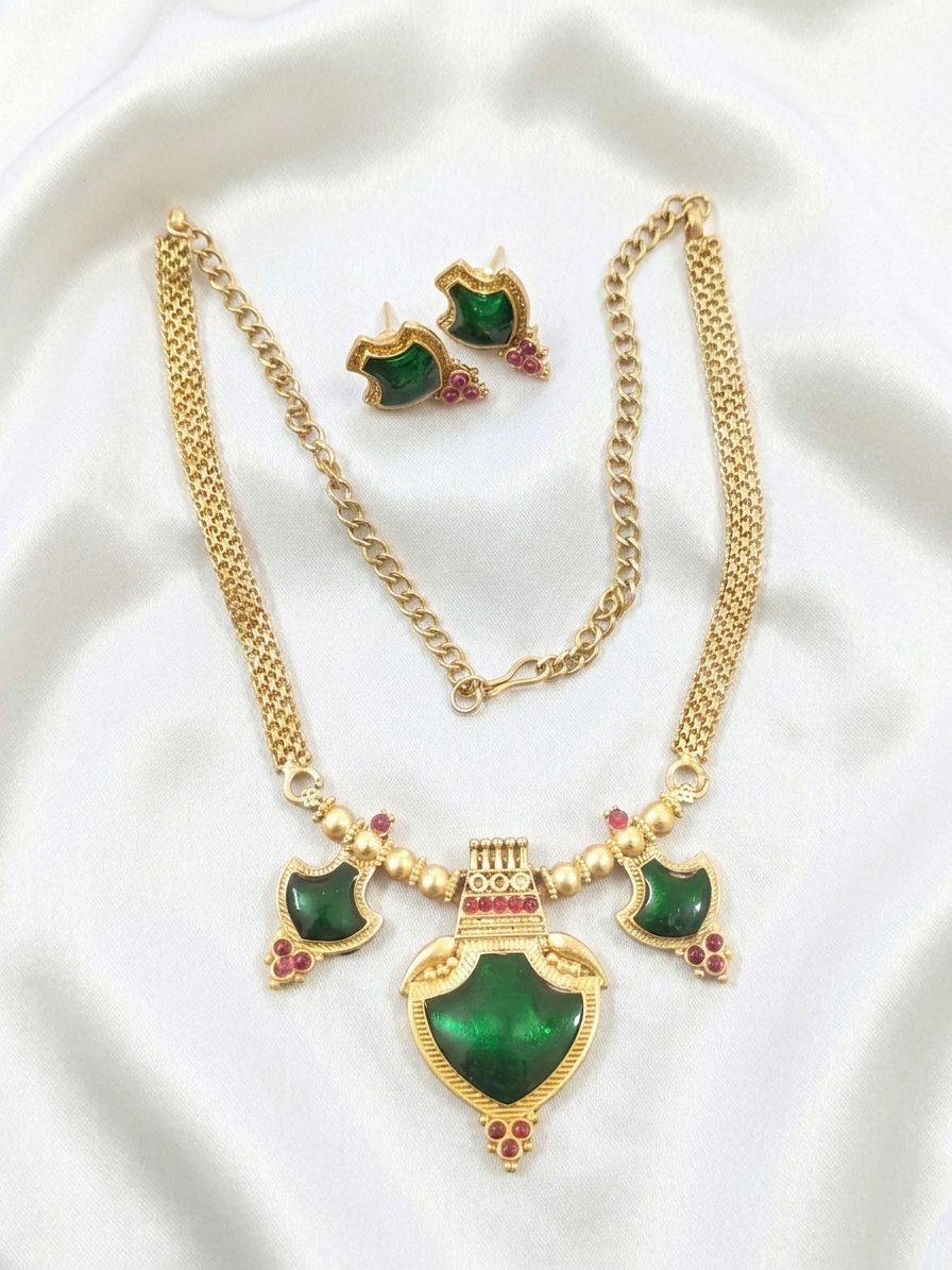 3 Pendant Nagapadam Necklace Set