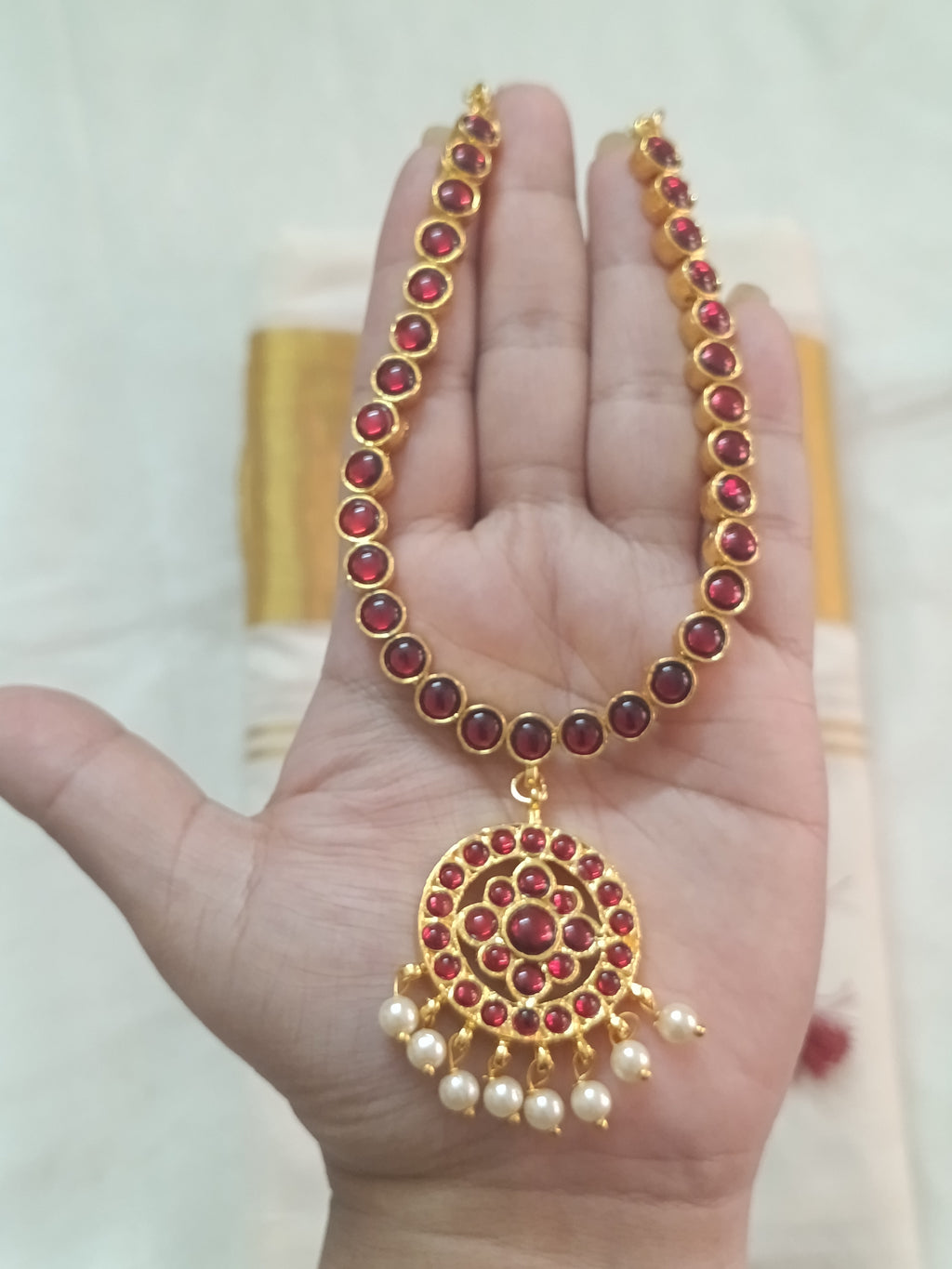 Budget Kemp Attigai Necklace