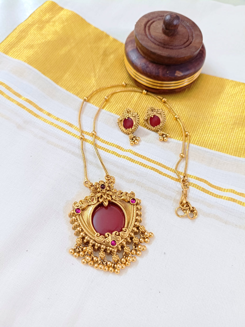 Fusion Palakka Pendant Mid Long Necklace Set V2