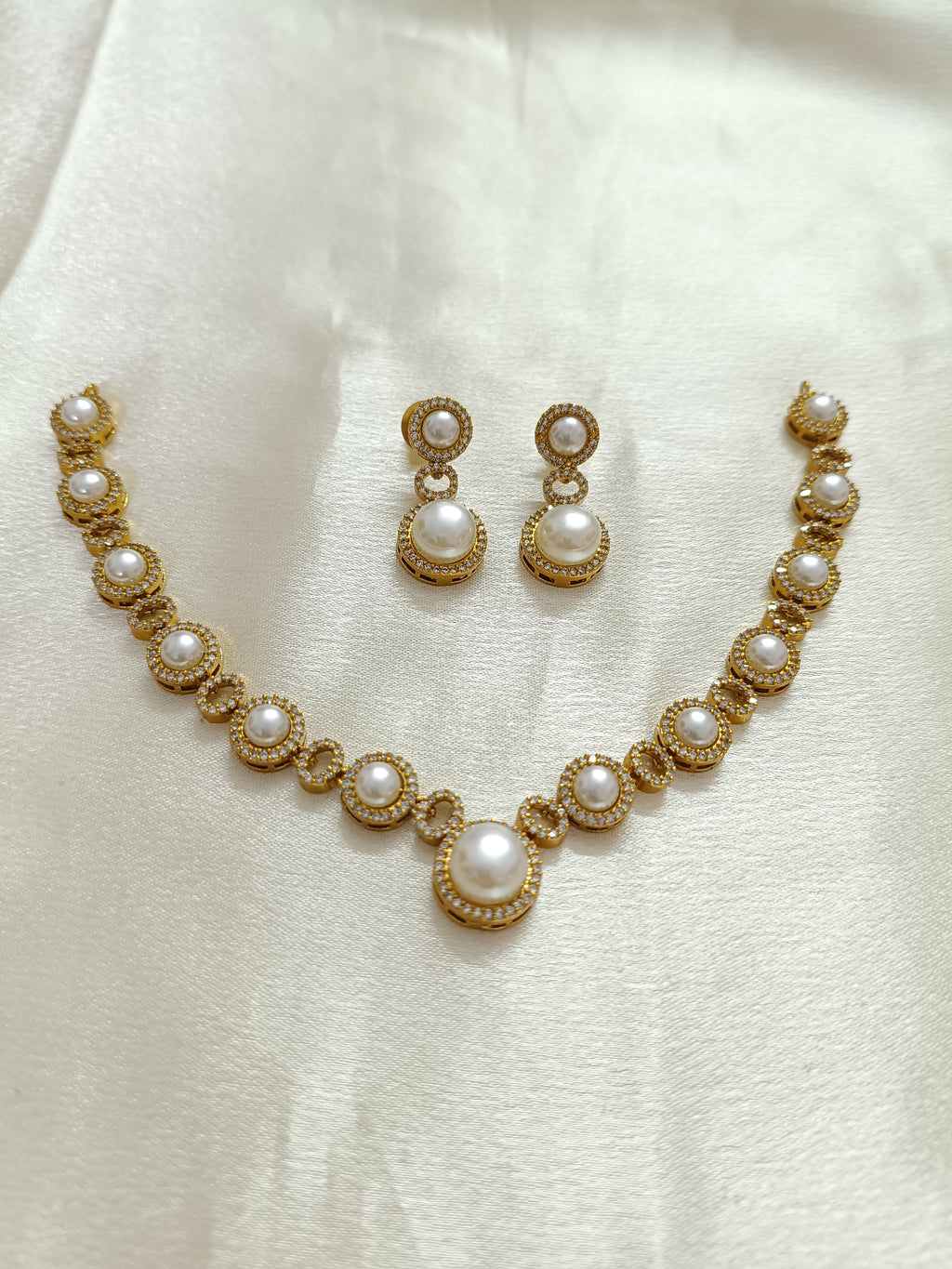 Pearl Necklace Set