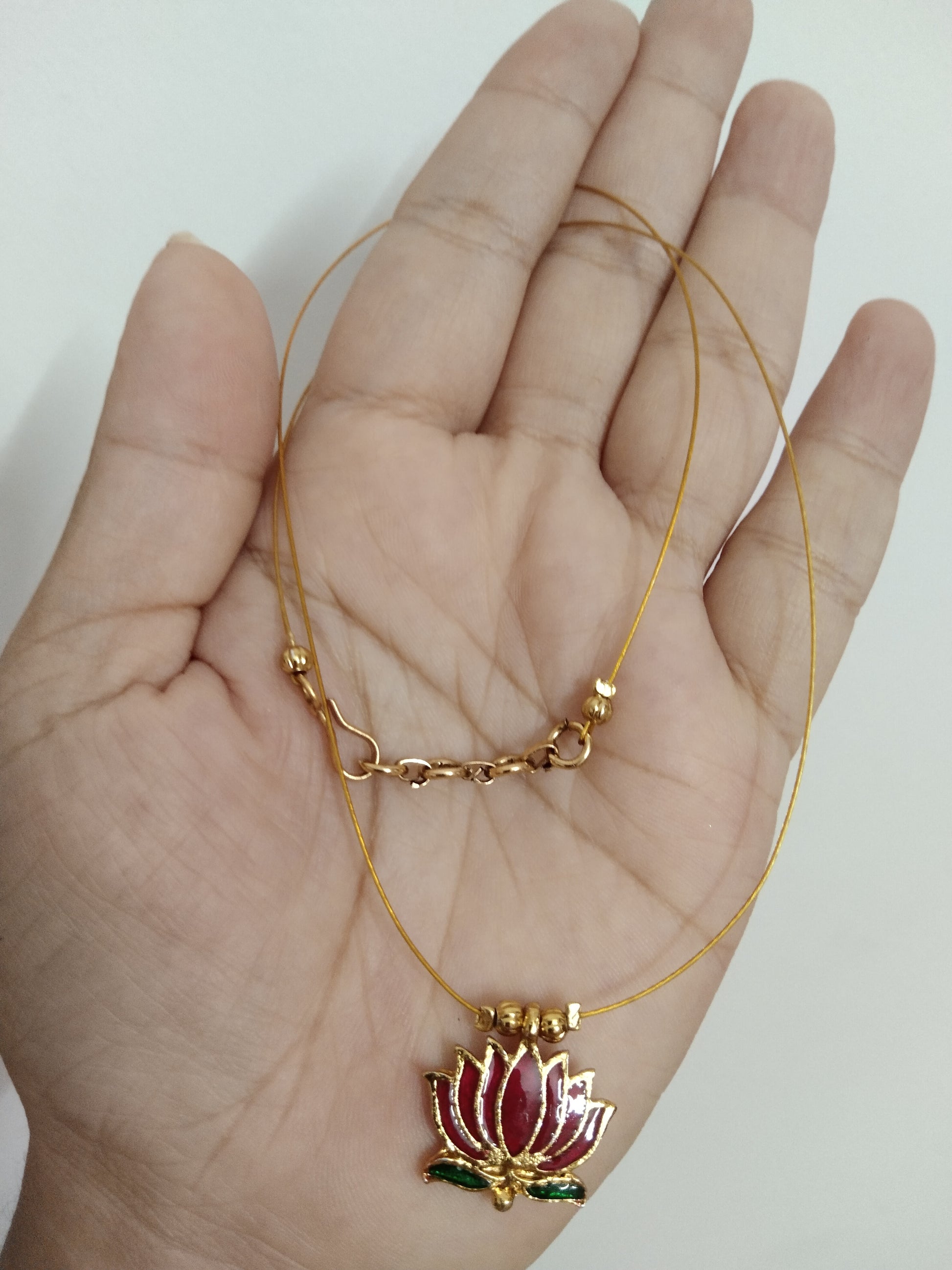 Lotus Invisible Chain without Stud