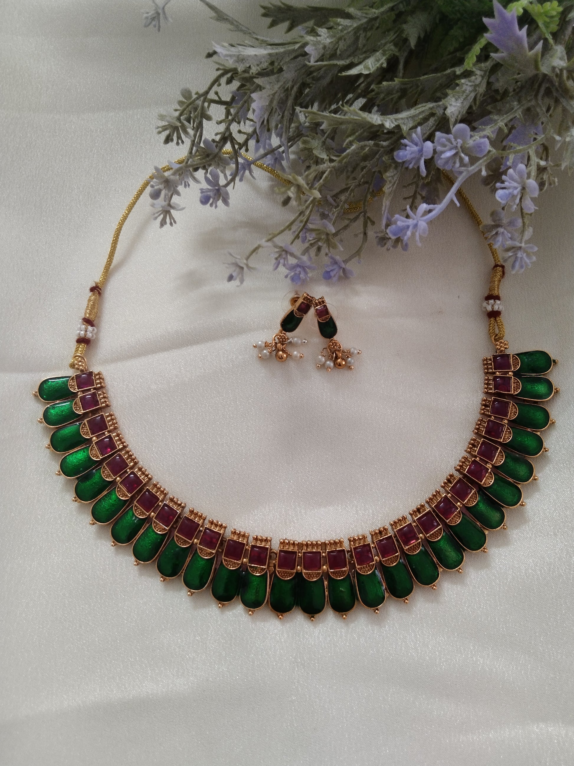 Nagapadam Necklace Set With Stud