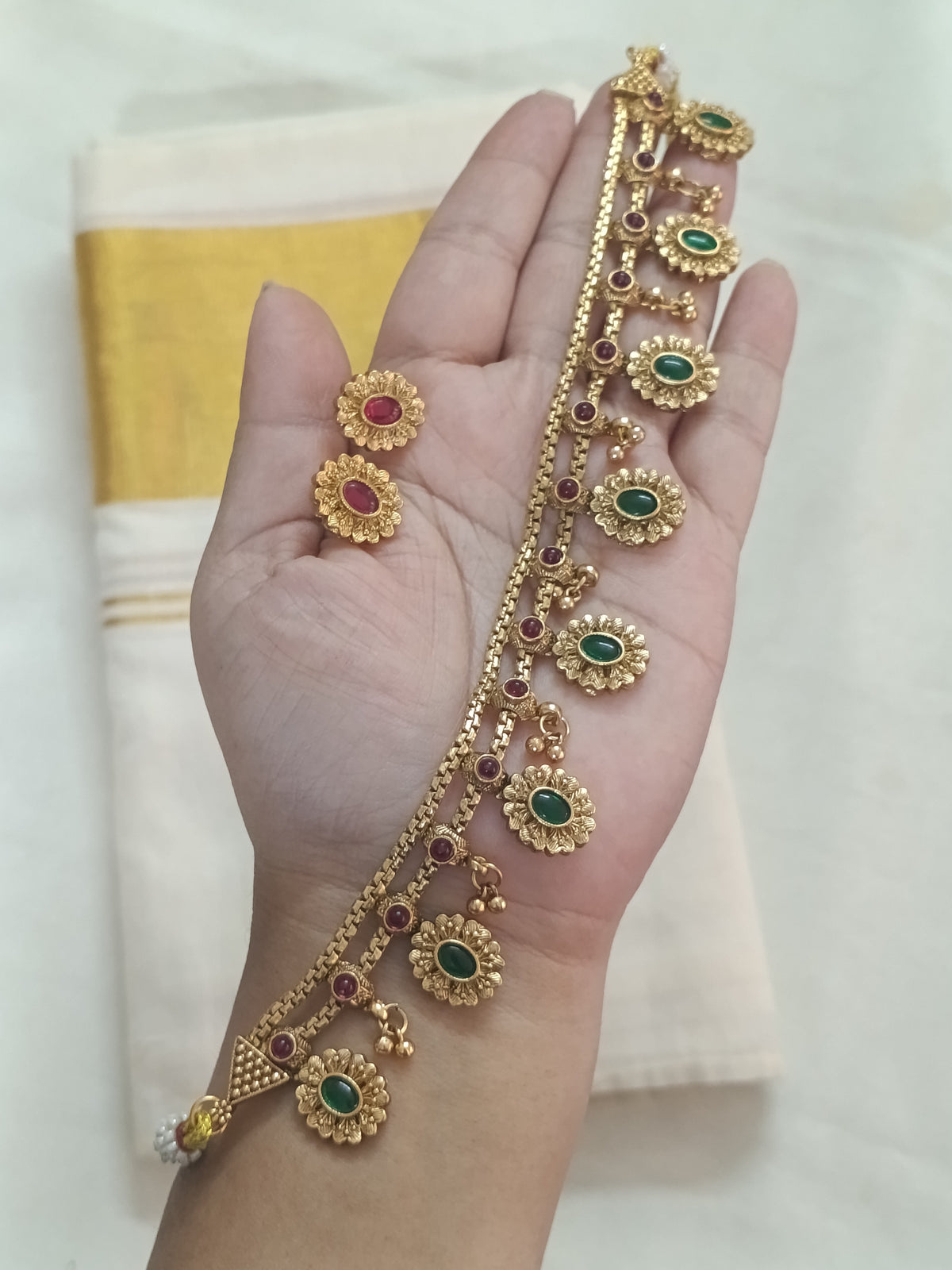 Non Idol Choker Set V229
