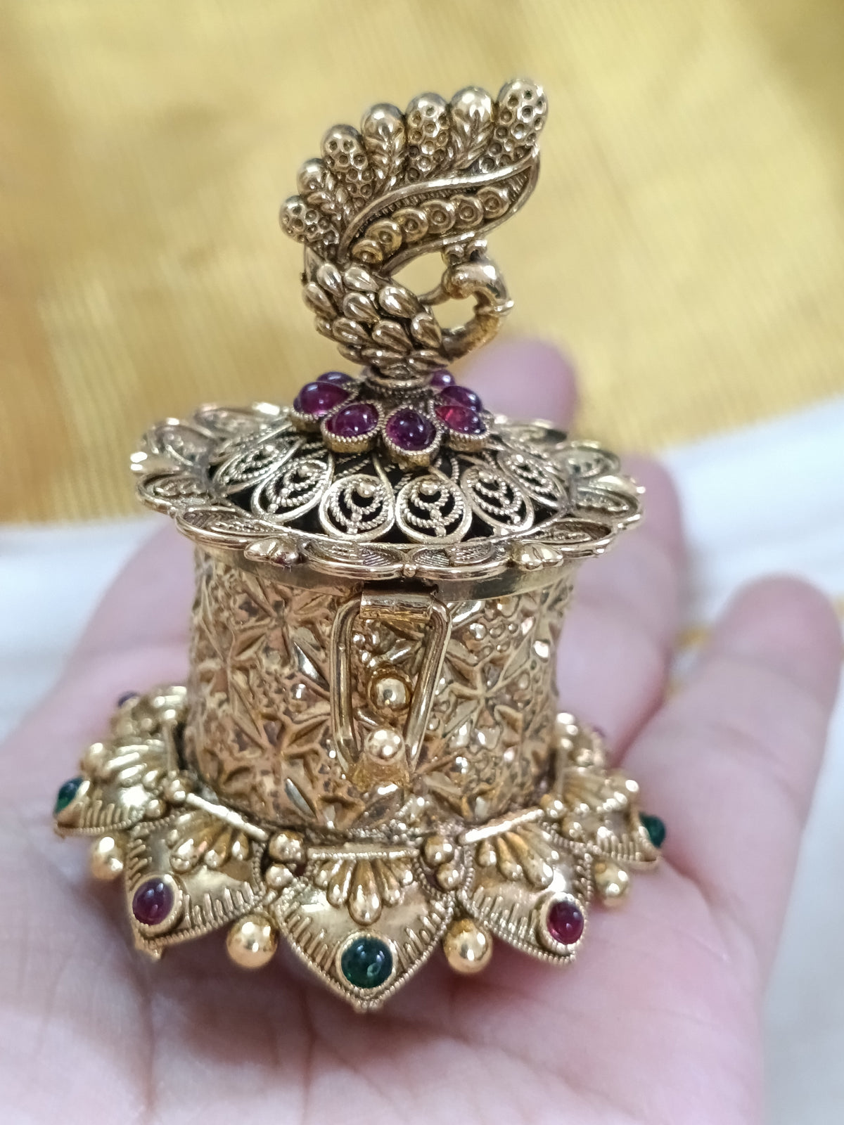 Mayoora Kumkum Box