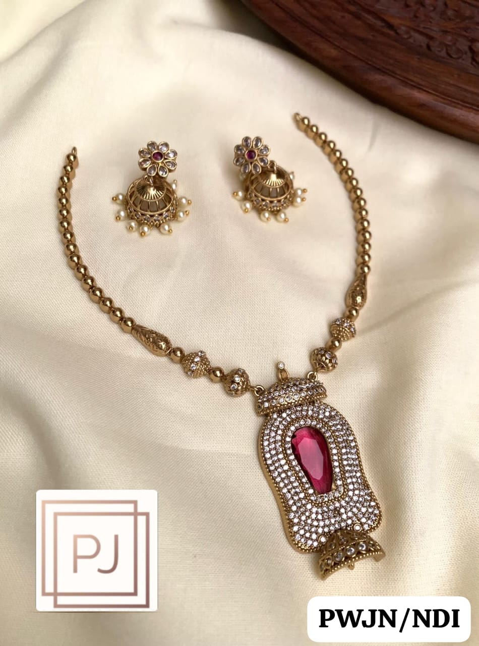 Traditional Nettipattam Pattern Necklace Set