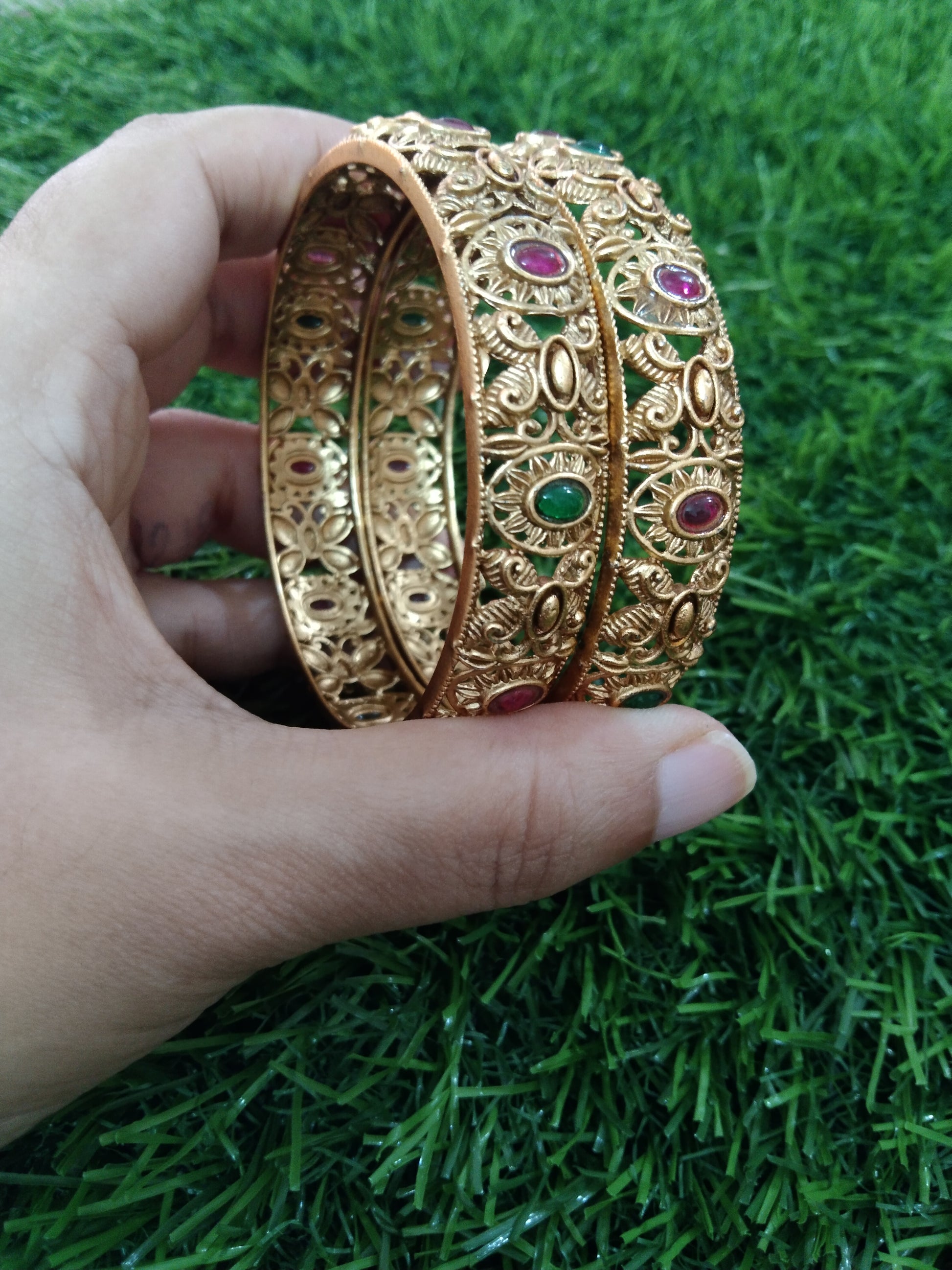 Non Idol Bangle Set of 2