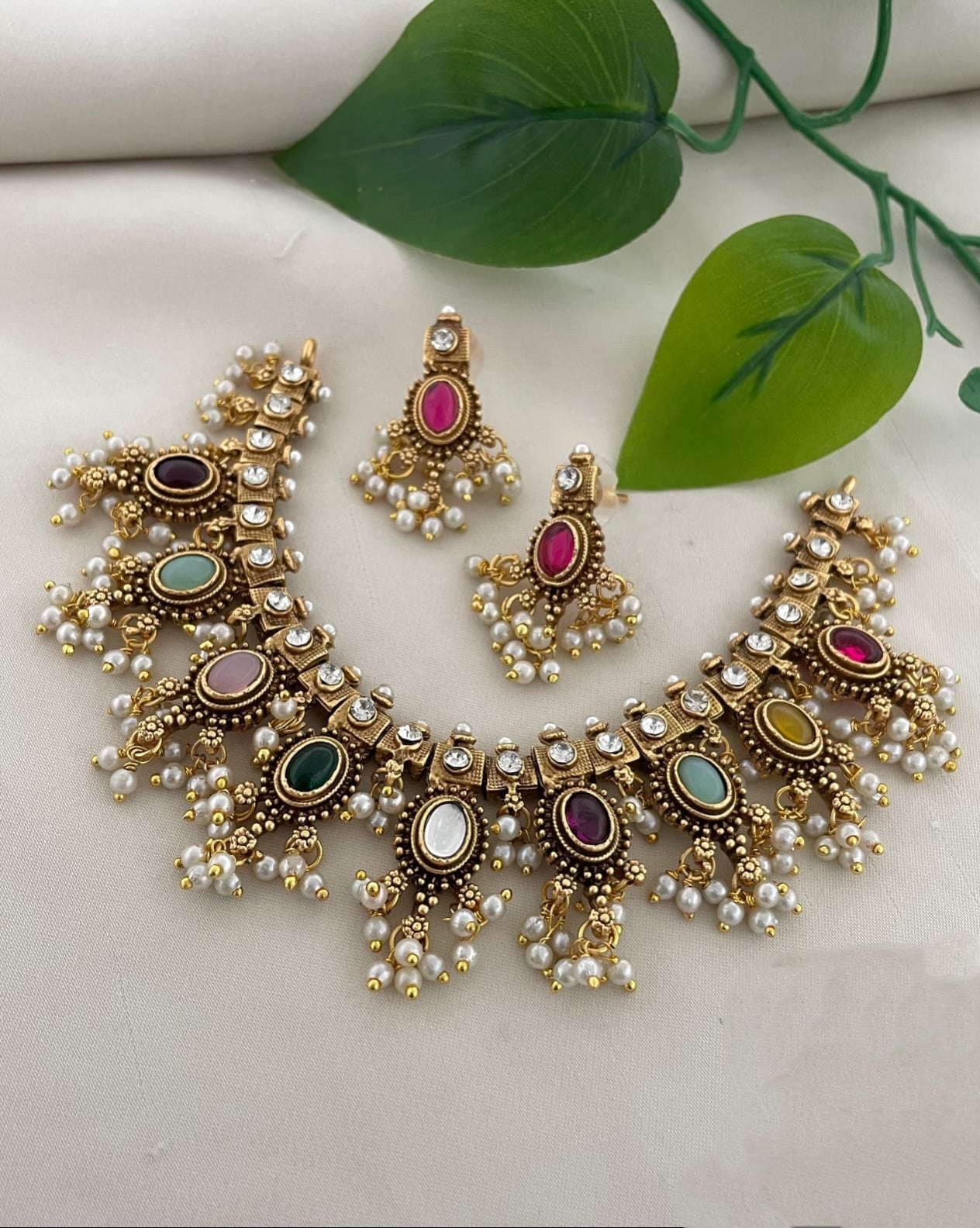 Navaratna Antique Necklace Set