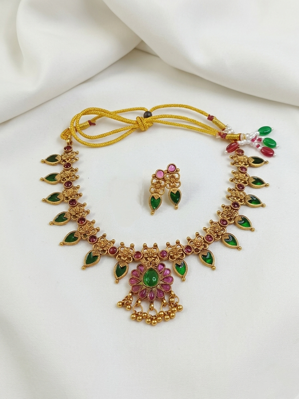 Nagapadam Necklace Set V21