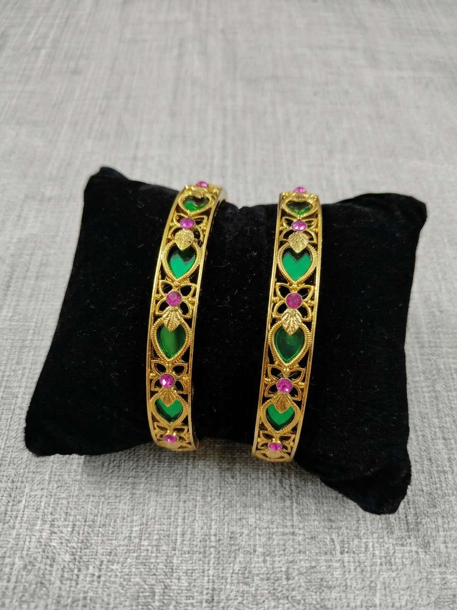 Traditional Palakka Gopi Broad Bangles of 2