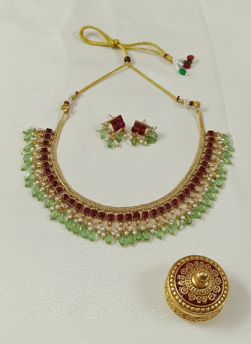 Emerald Pearl Drop Necklace Set