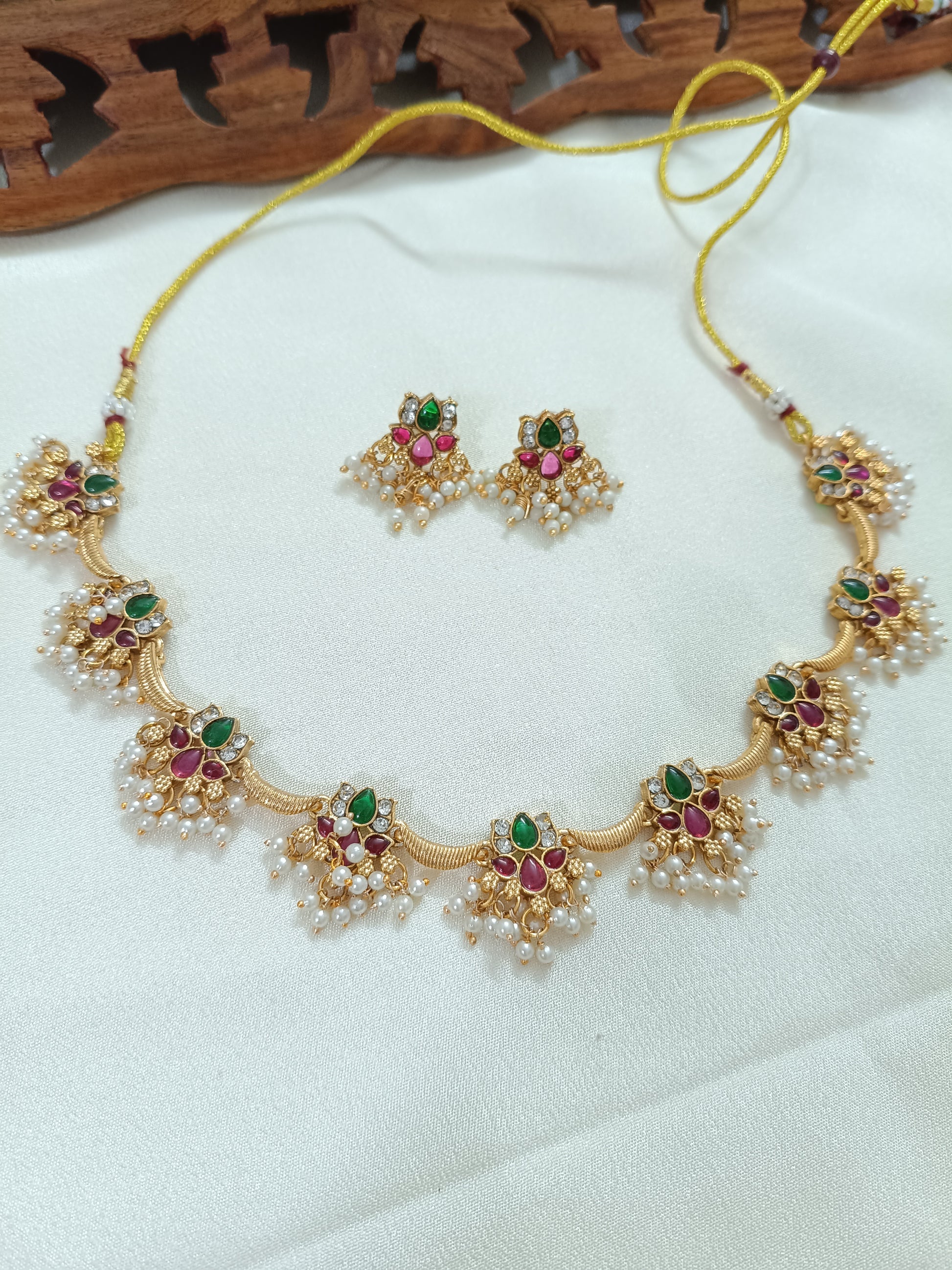 Multi Lotus Halfmoon necklace V1