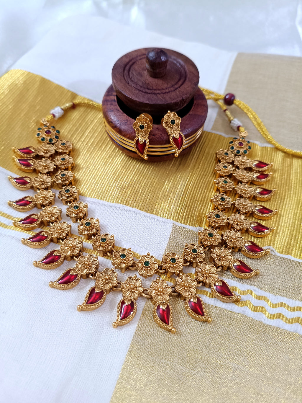 Palakka Layer Necklace Set