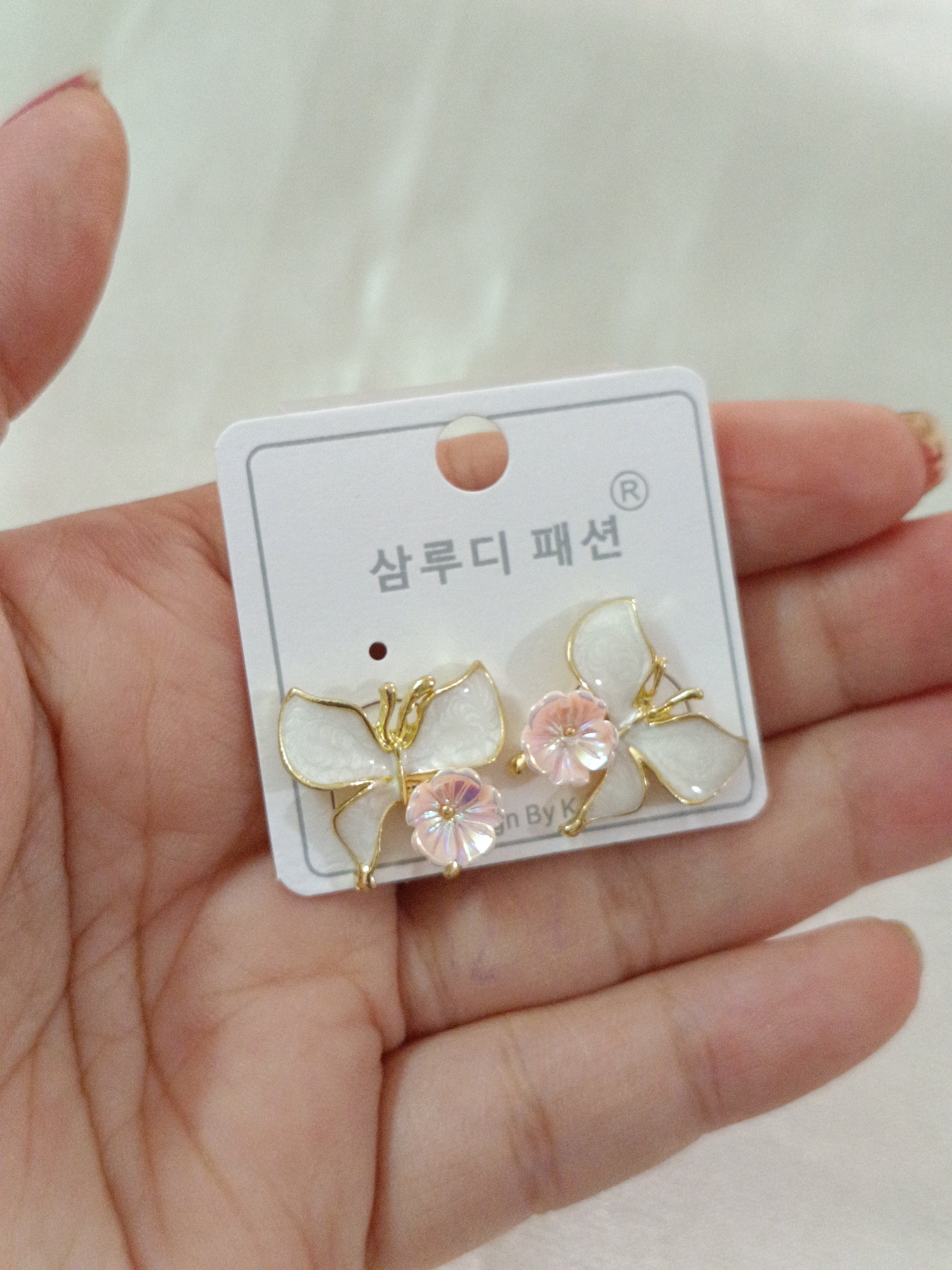 Budget Earring V4