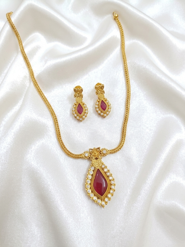 AD Nagapadam Pendant Necklace Set V2