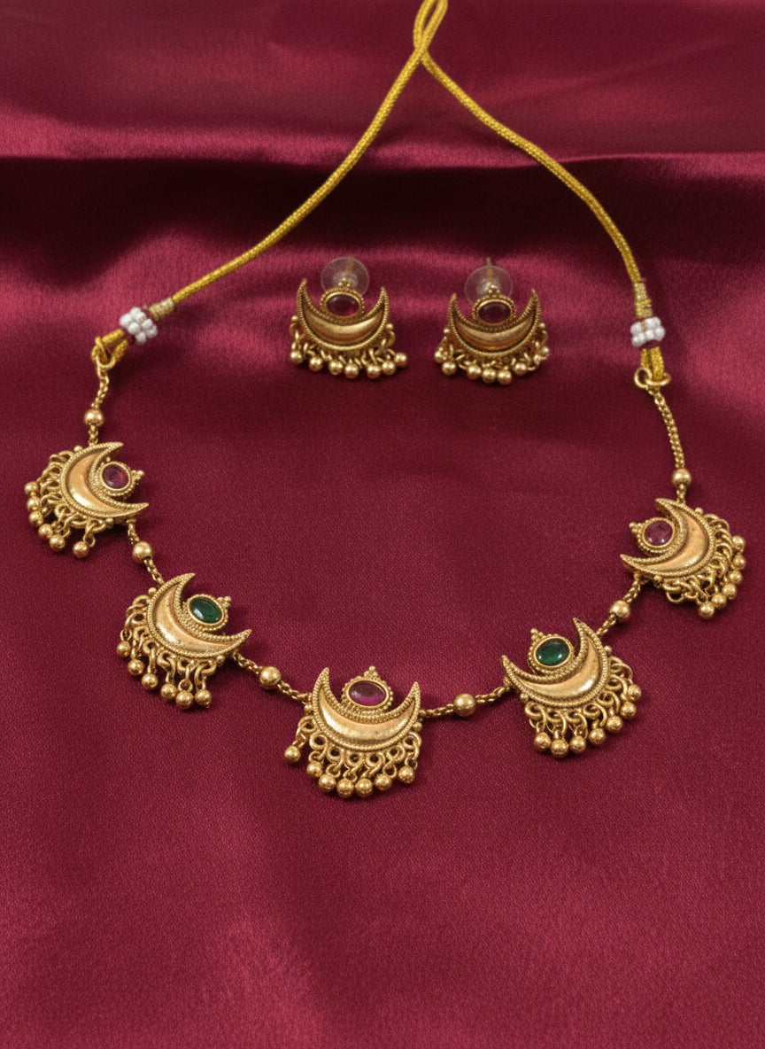 Half moon Necklace Set