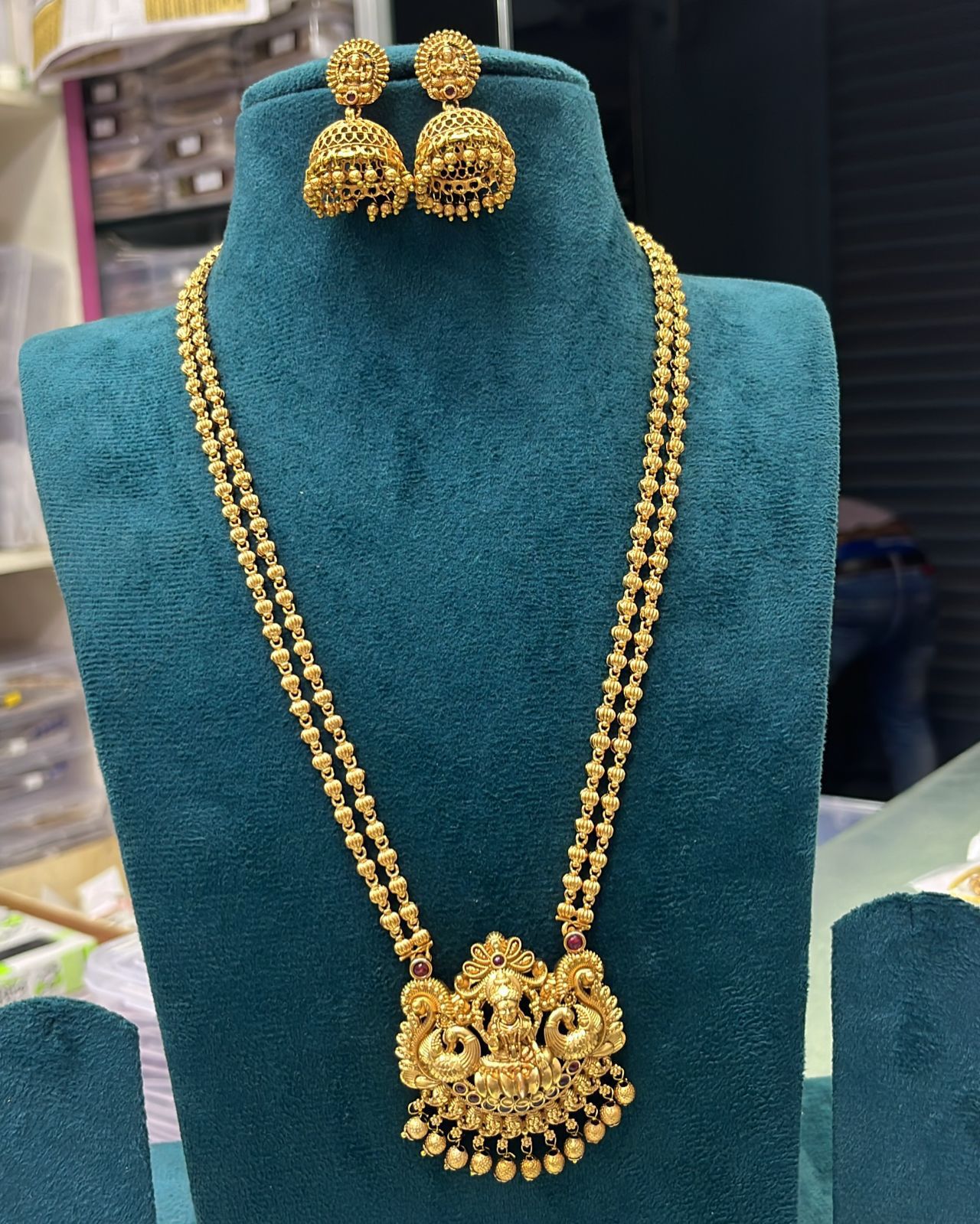 Lakshmi Pendant Long Necklace Set V3