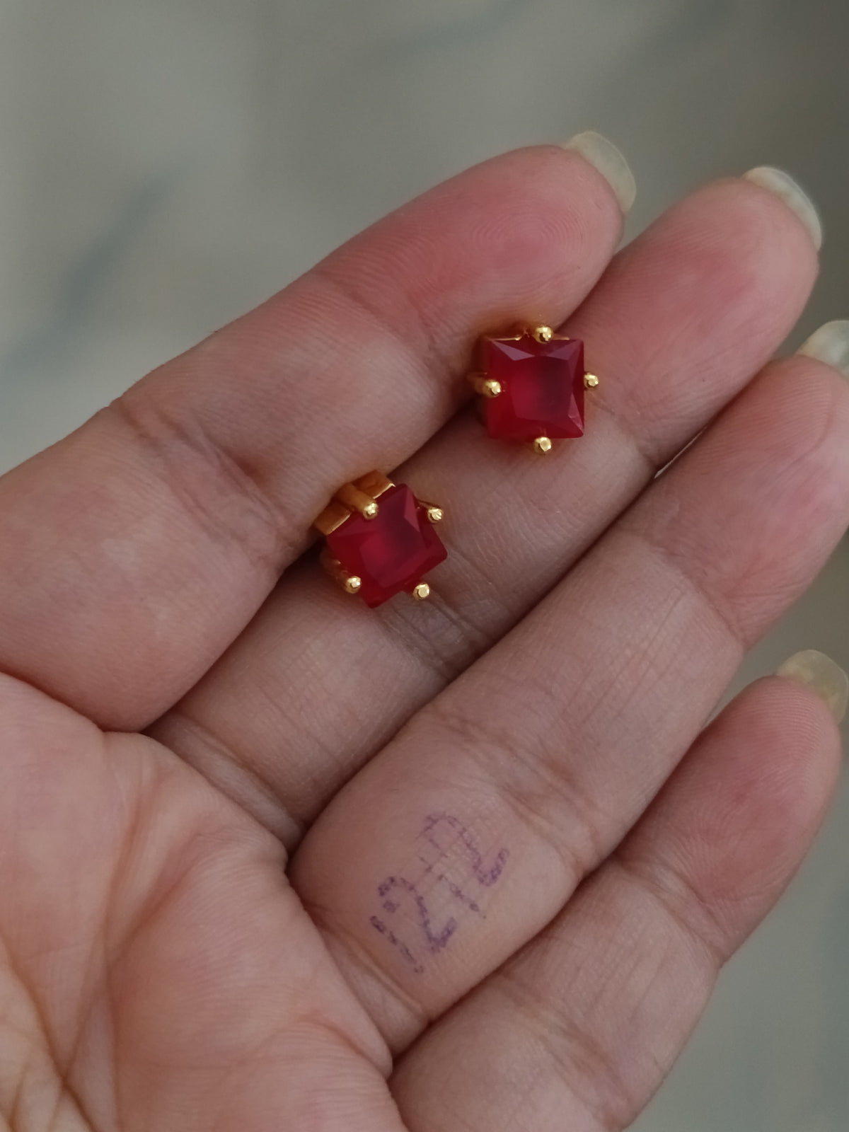 Micro Polish Sufi Stone Stud Earring