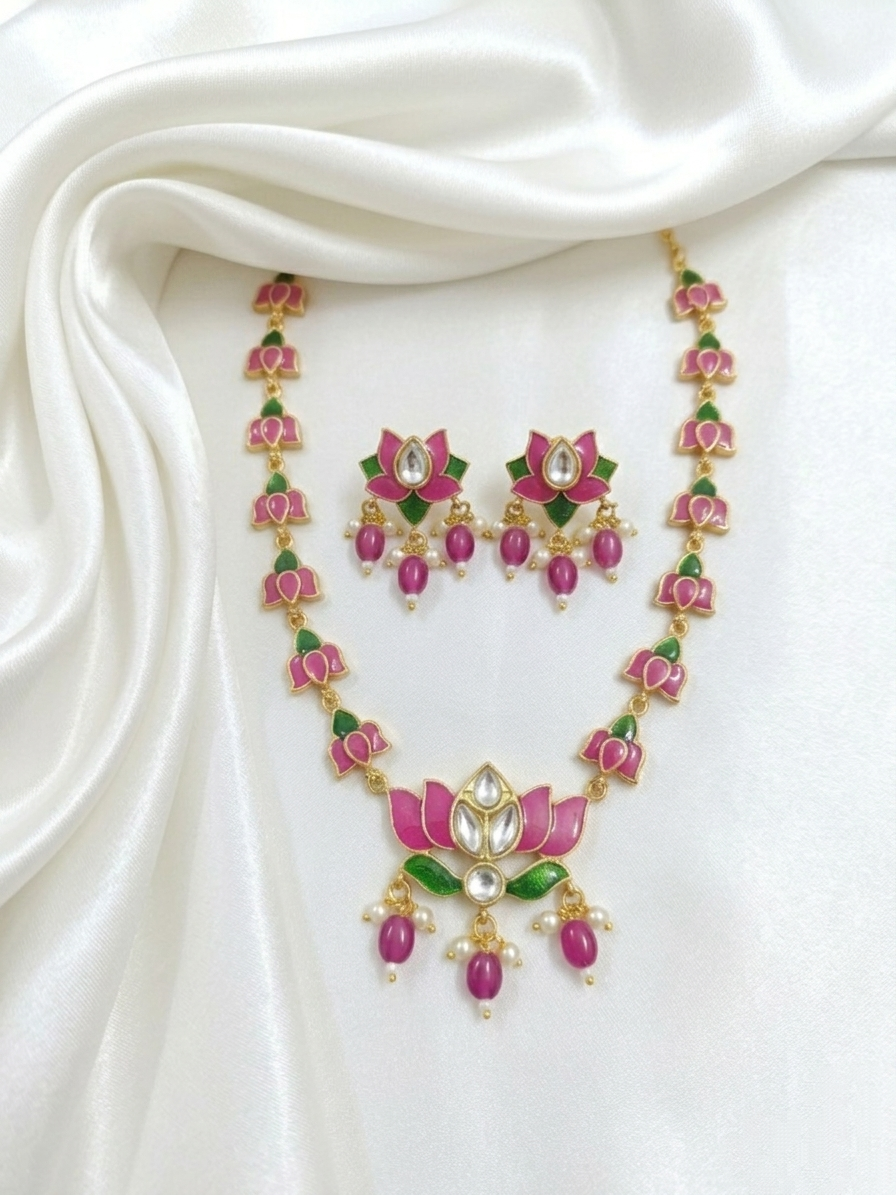 Lotus Necklace Set