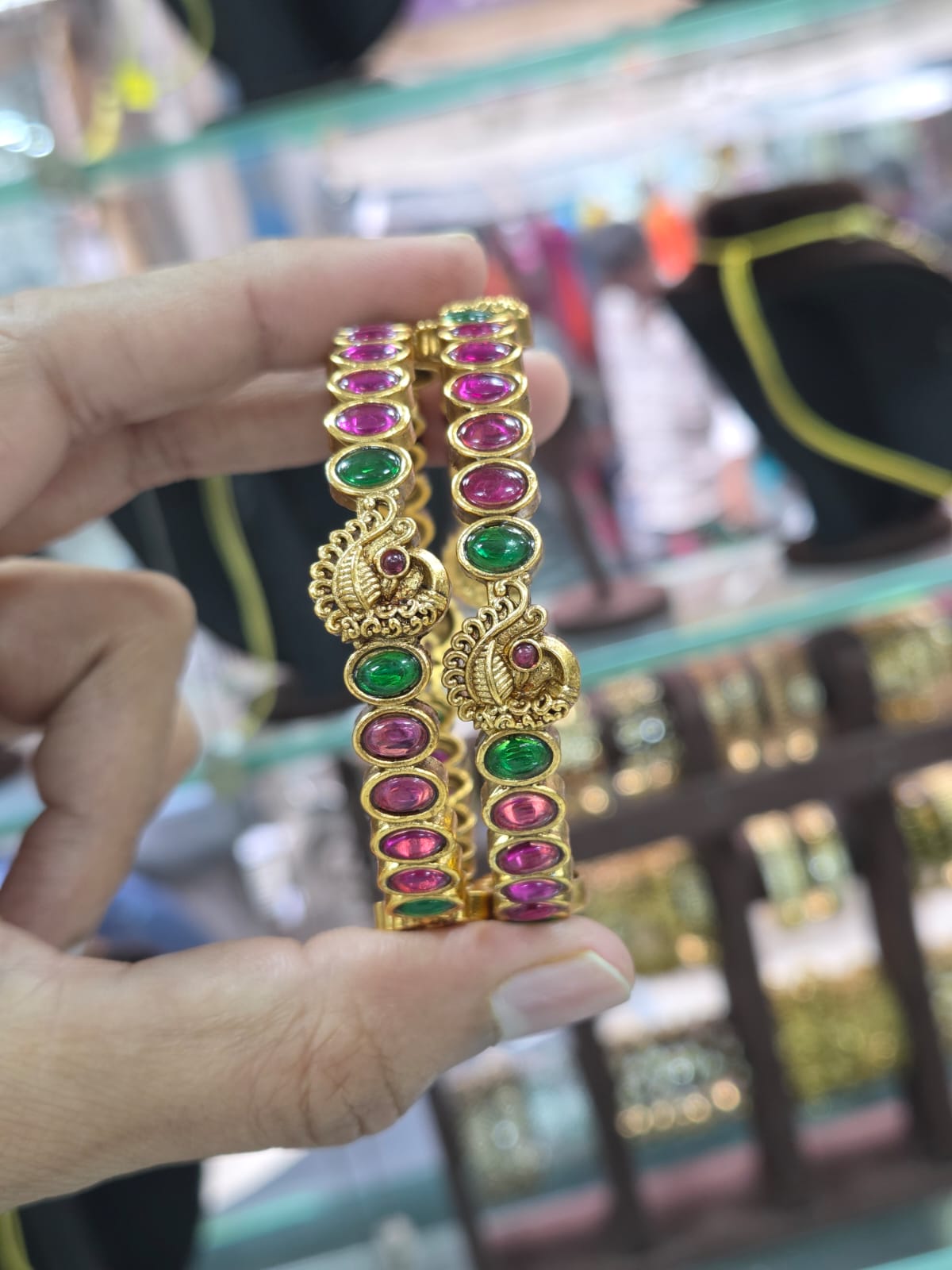 Low Budget Peacock Kemp Stone Bangle Set of 2