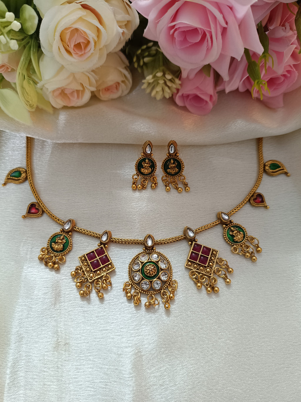 Kemp Stone Necklace Set