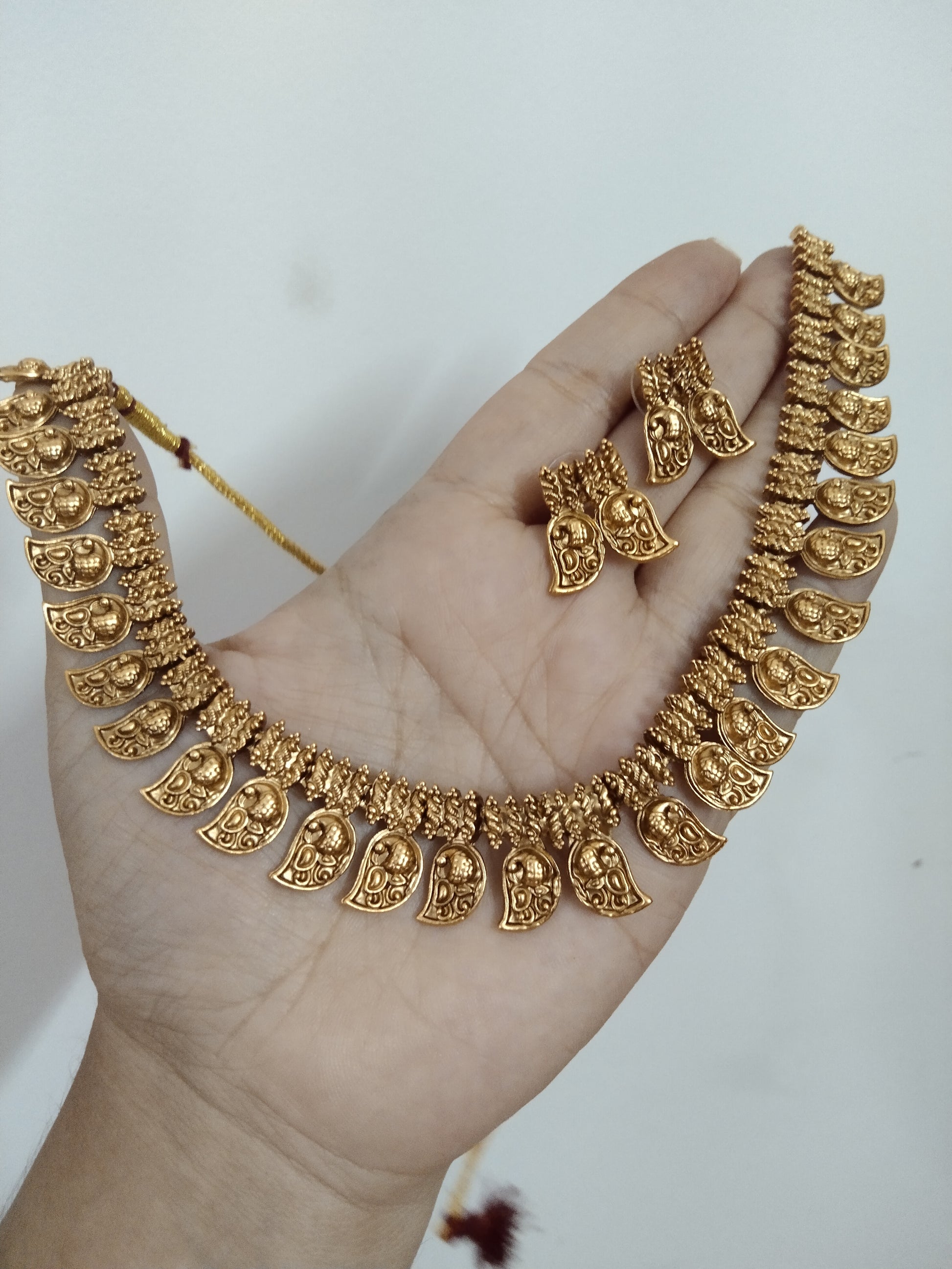 Matte Finish Mango Necklace V4