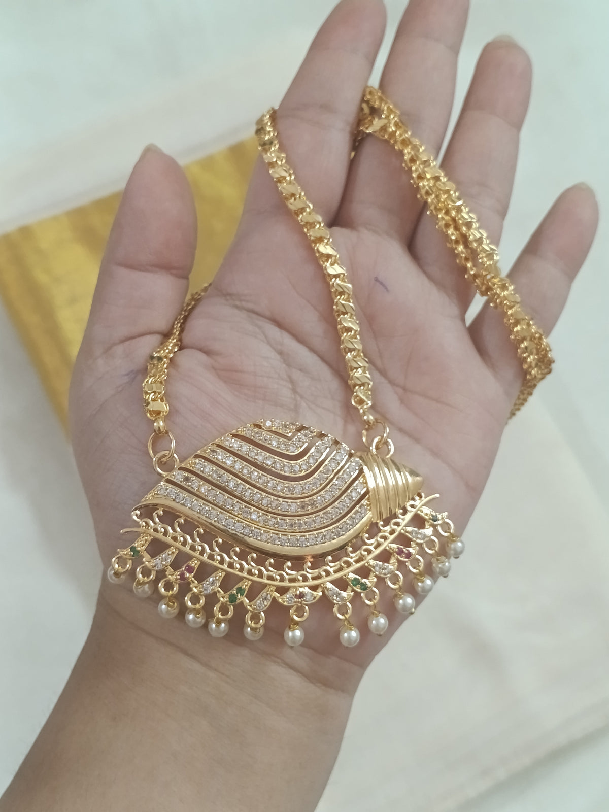 Micro Polish AD Sankha Pendant Mid Long Necklace