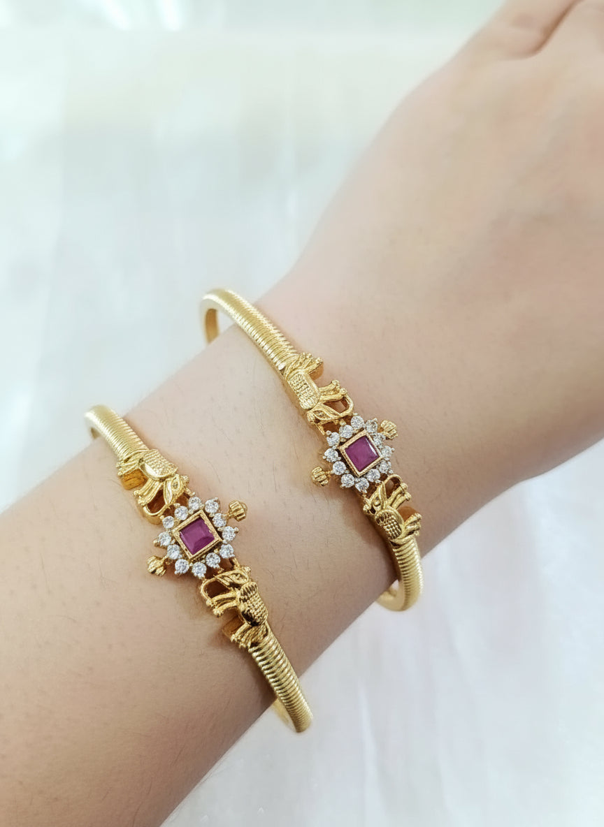 Elephant AD Stone Bangle Set