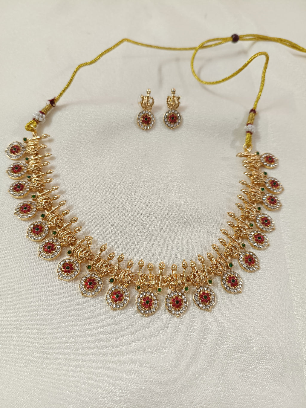 Low Budget Non Idol Coin Necklace Set