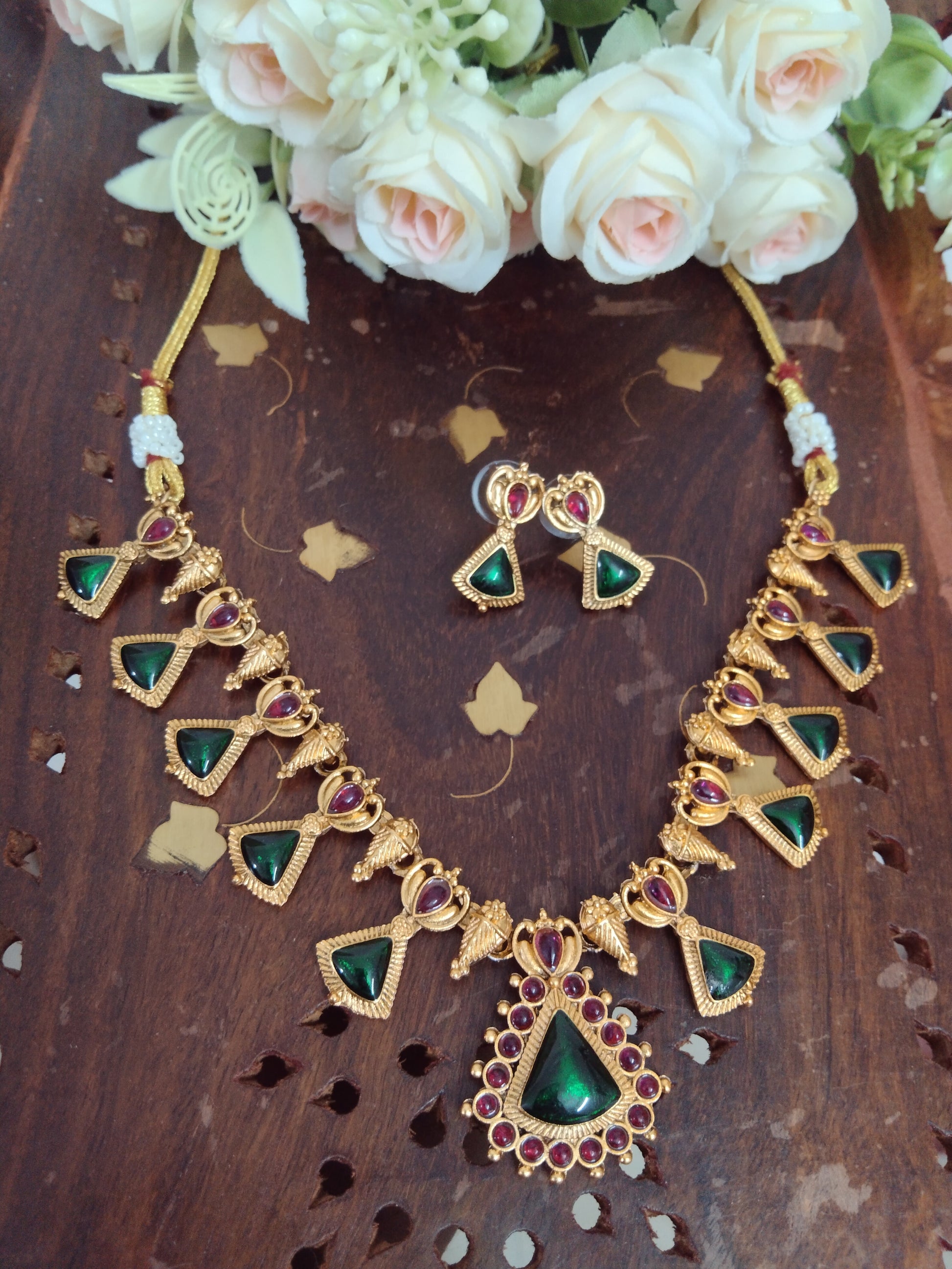 Palakka Necklace V9