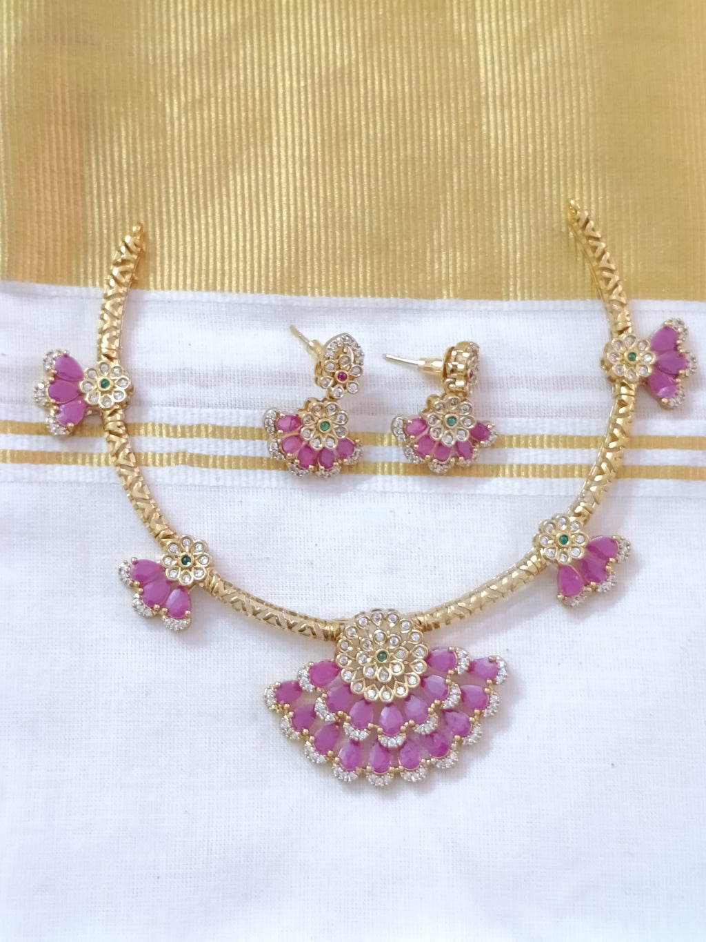 AD Floral Necklace Set V199