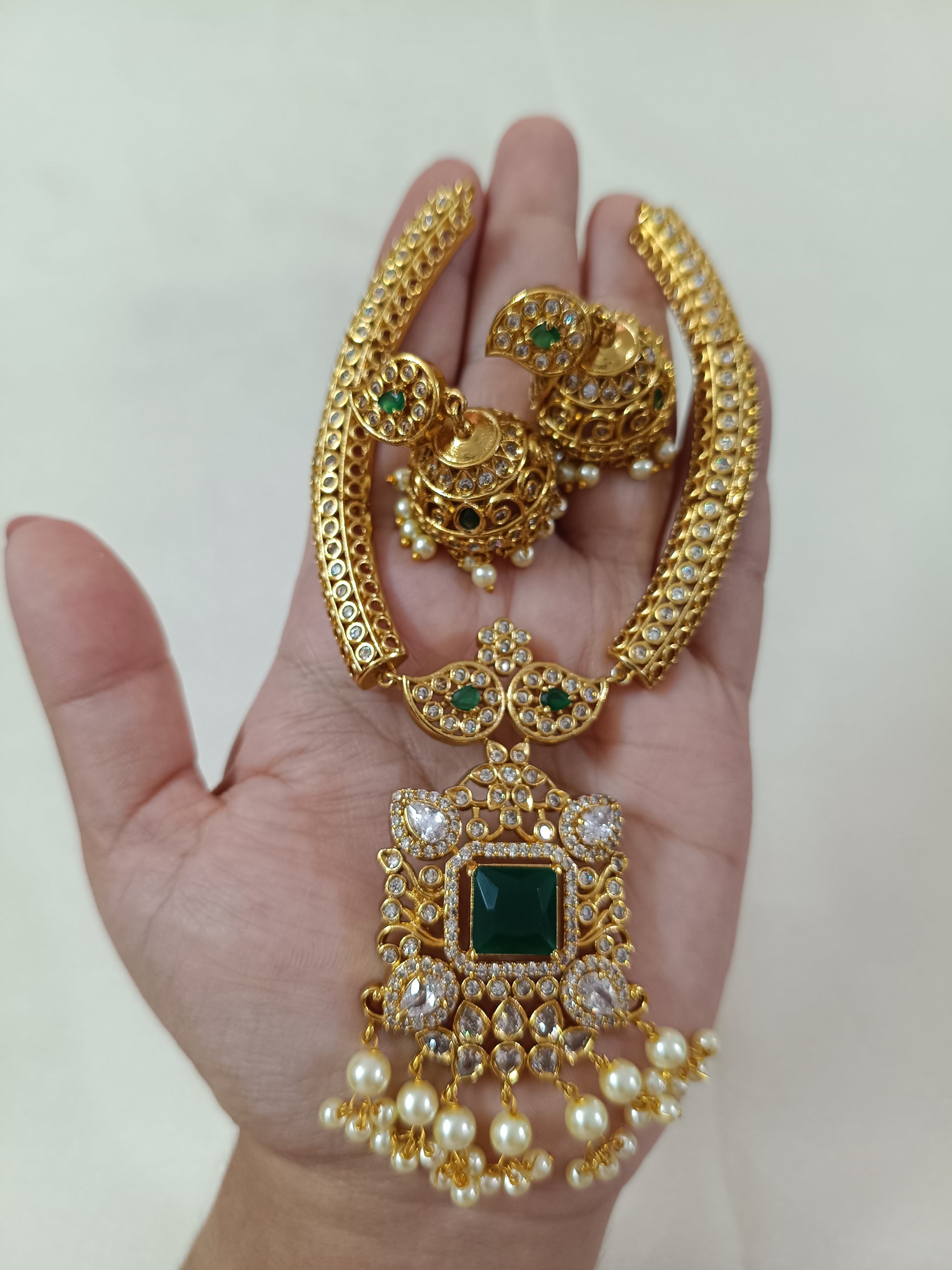 AD Pendant Hasli Necklace Set V3