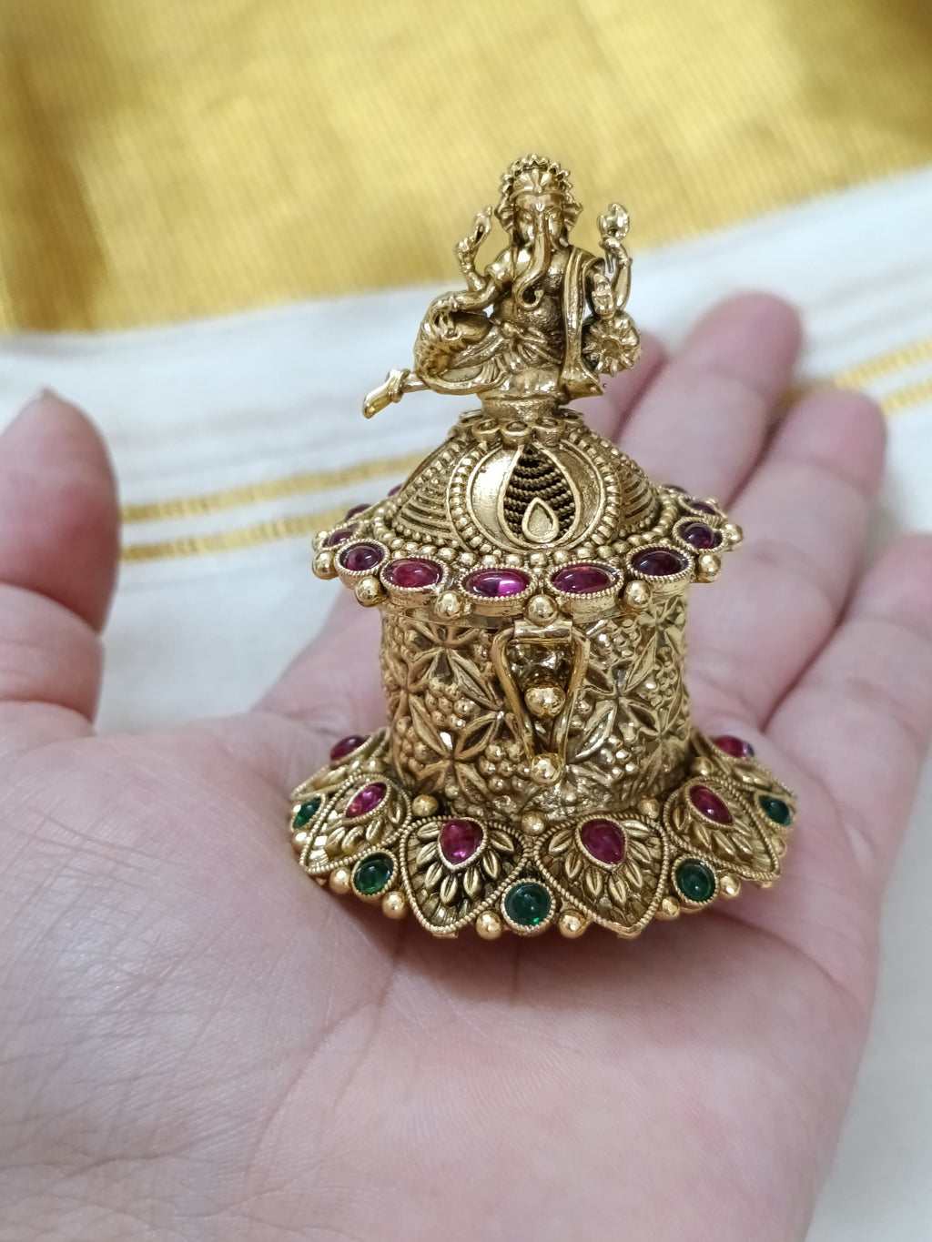 Ganesha Kumkum Box V9